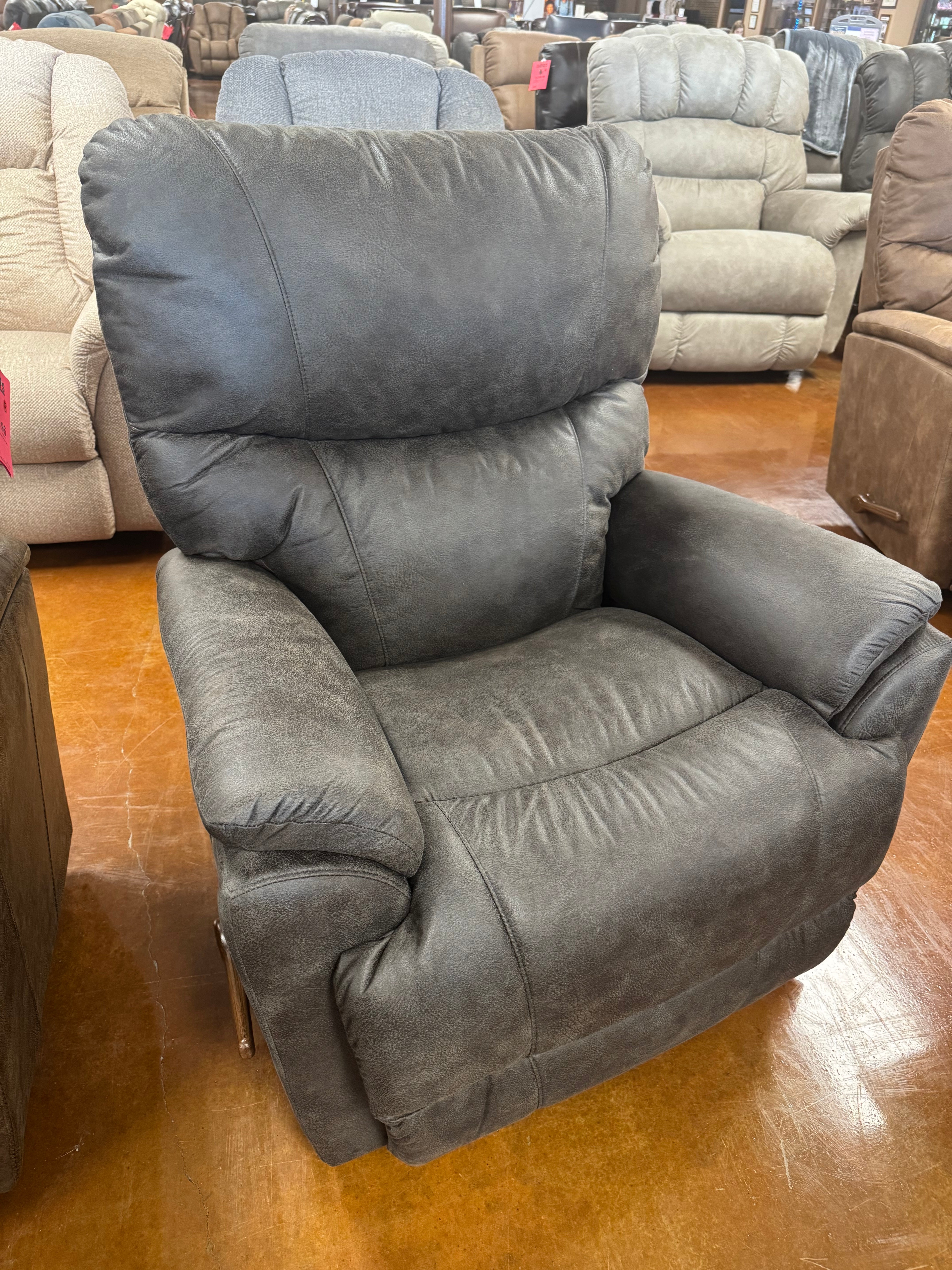 Trouper Recliner 724-10-D1825-58 - Darseys Furniture & Mattress