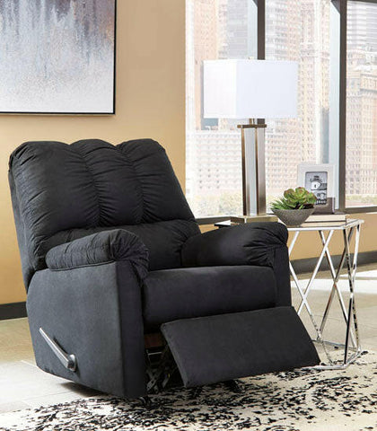 Darcy Black Recliner 7500825