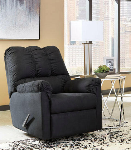 Darcy Black Recliner 7500825