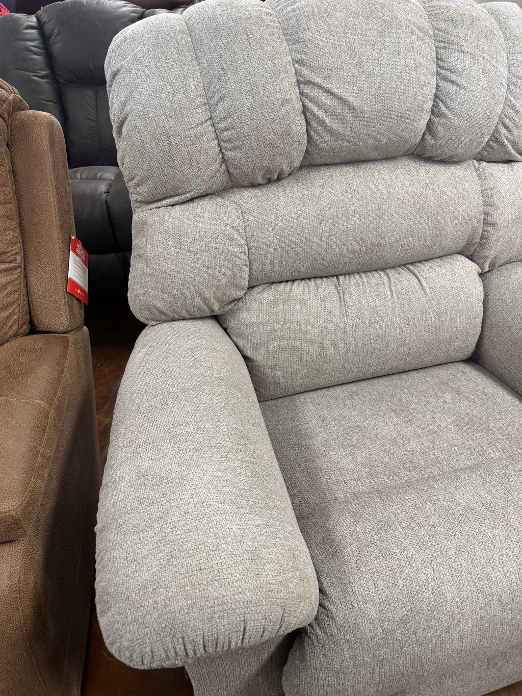 Randell Recliner 777-10-Q1940-54 - Darseys Furniture & Mattress