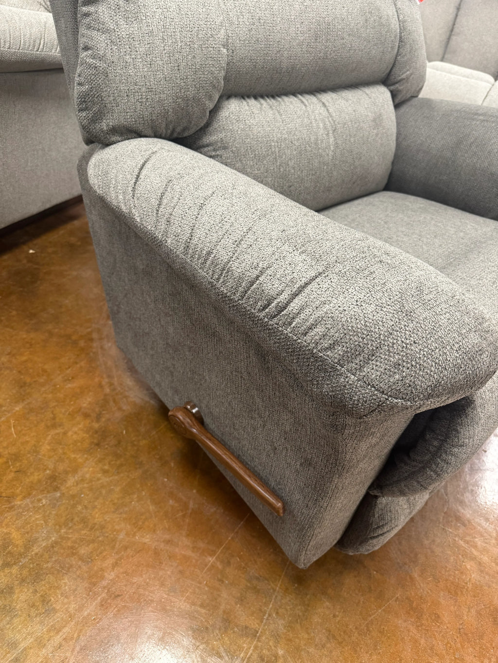 Randell Recliner 777-10-Q1940-57 - Darseys Furniture & Mattress