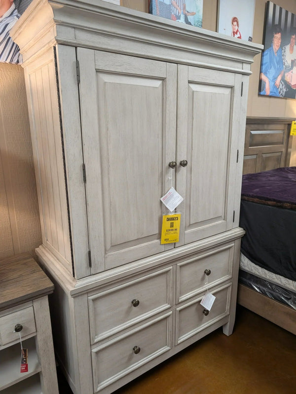 824 Heartland Queen Headboard, footboard, rails, chest and nightstand. Bundle - Darseys Furniture & MattressLiberty Furniture