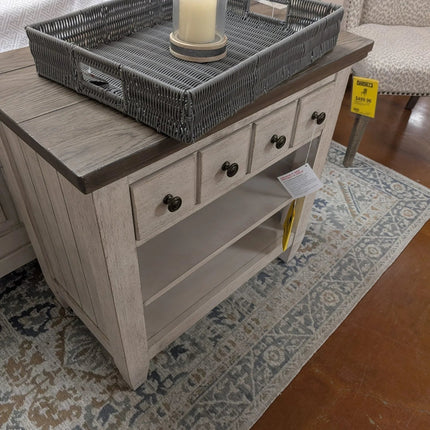 824 Heartland Queen Headboard, footboard, rails, chest and nightstand. Bundle - Darseys Furniture & MattressLiberty Furniture