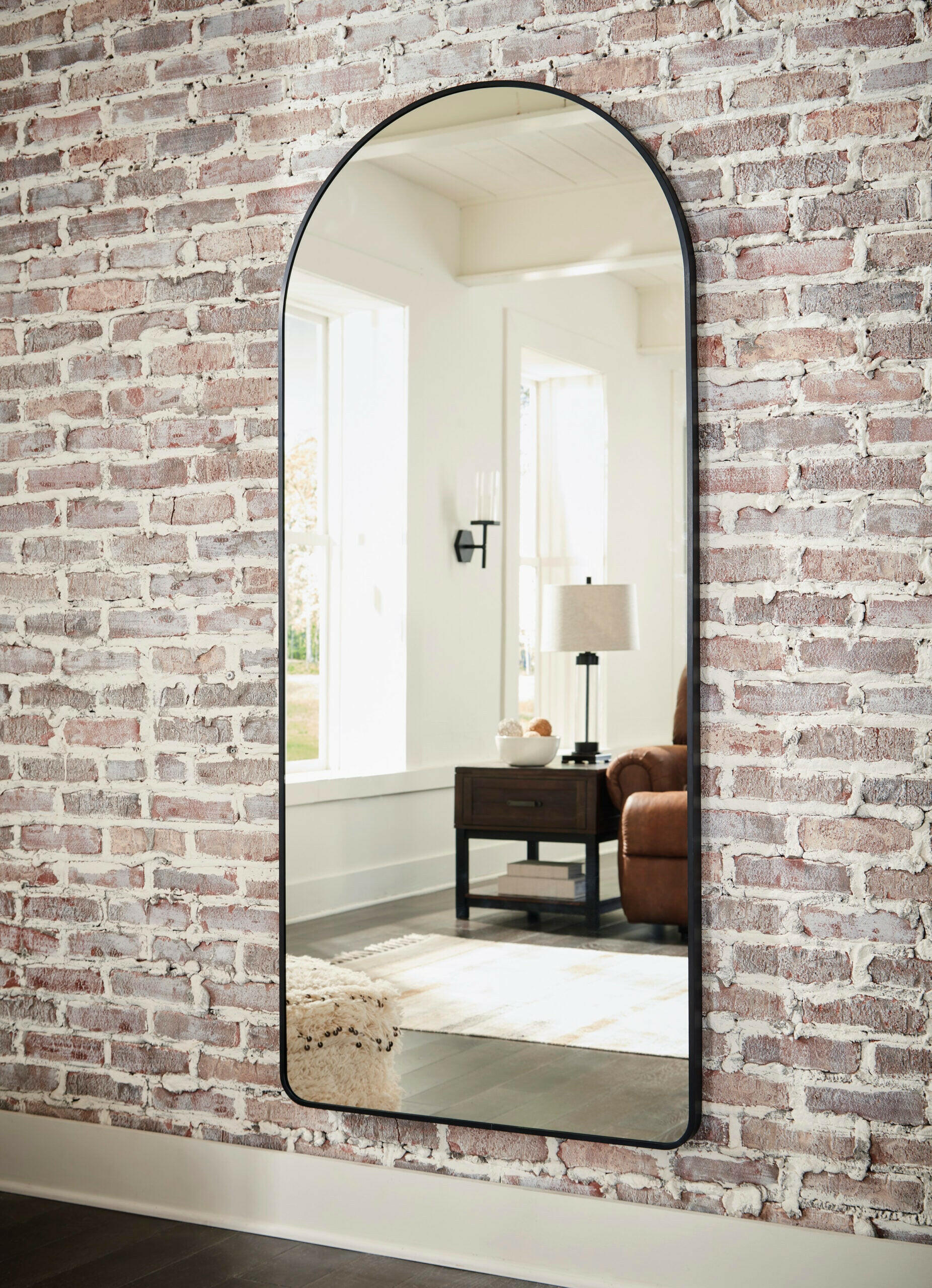 Sethall Floor Mirror A8010307