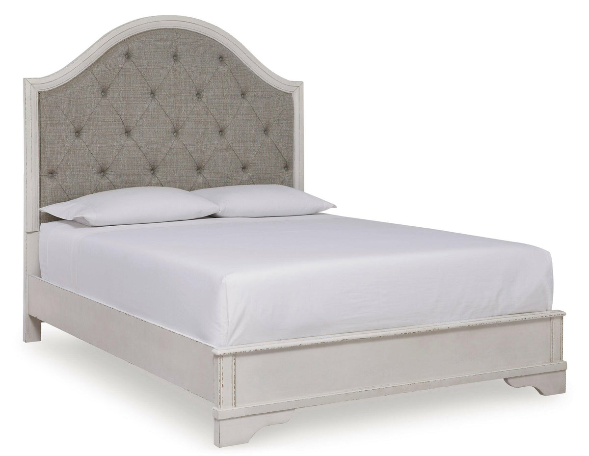 Brollyn Queen Size Bed B773-54/57