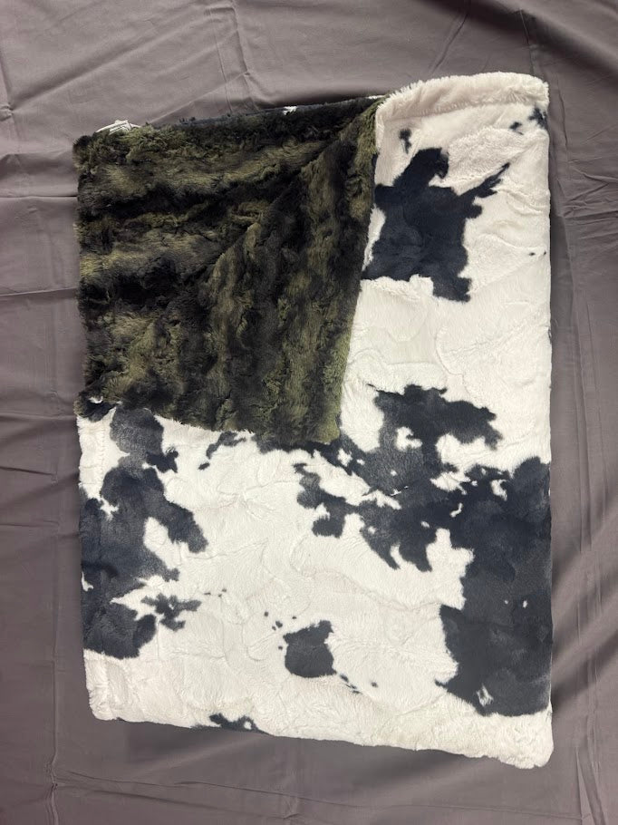 Handmade Heifer Blanket Main image