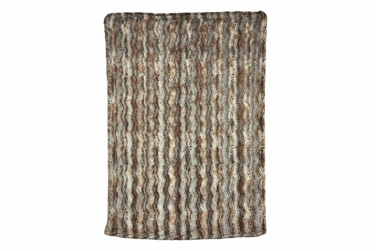 Chestnut Hide Amber Wild Rabbit - XL Size 80"x55" Main image