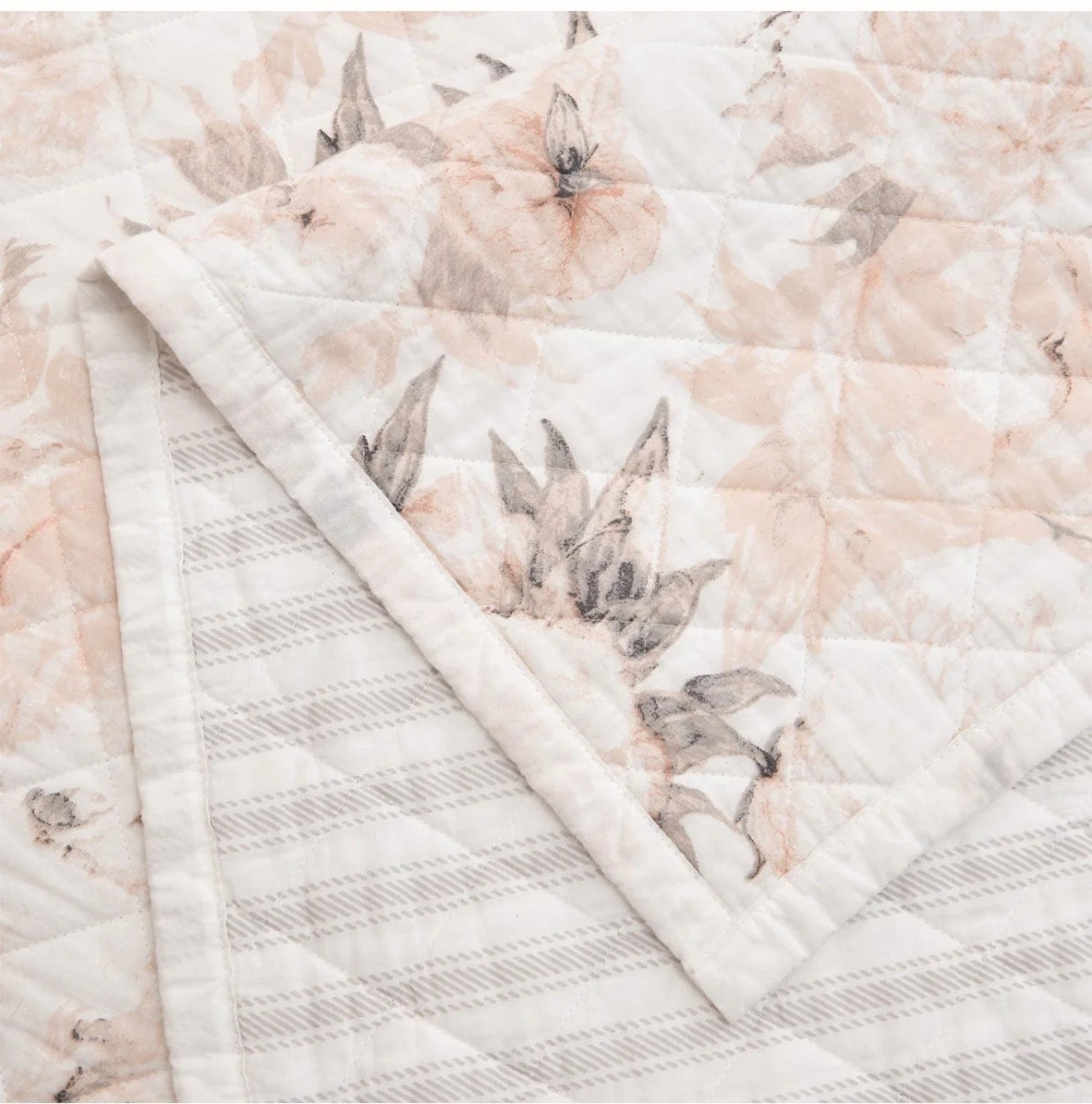 HiEnd Accents Colette Reversible King Quilt Set