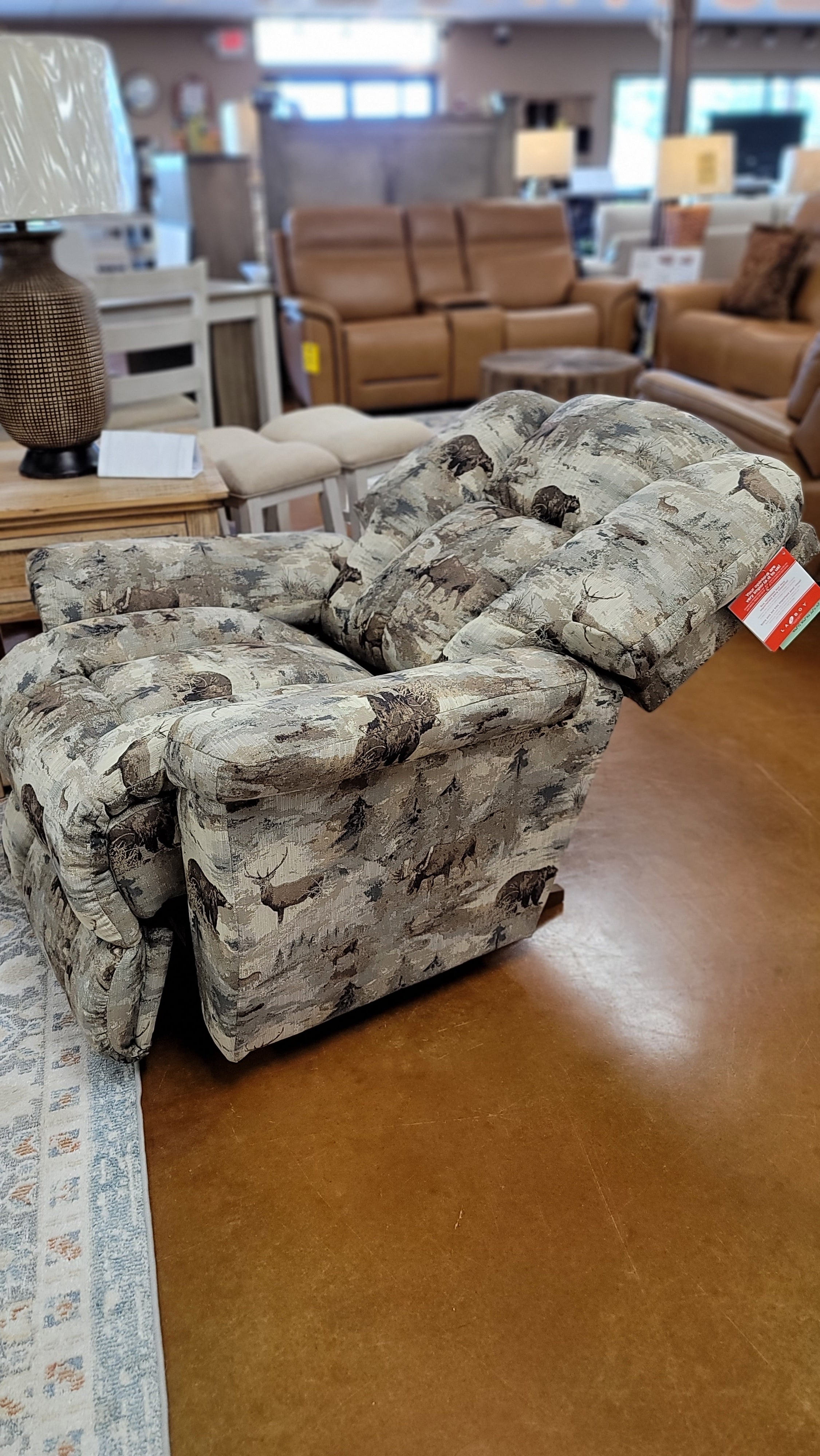 Maverick Recliner 582-10-C1670-76.