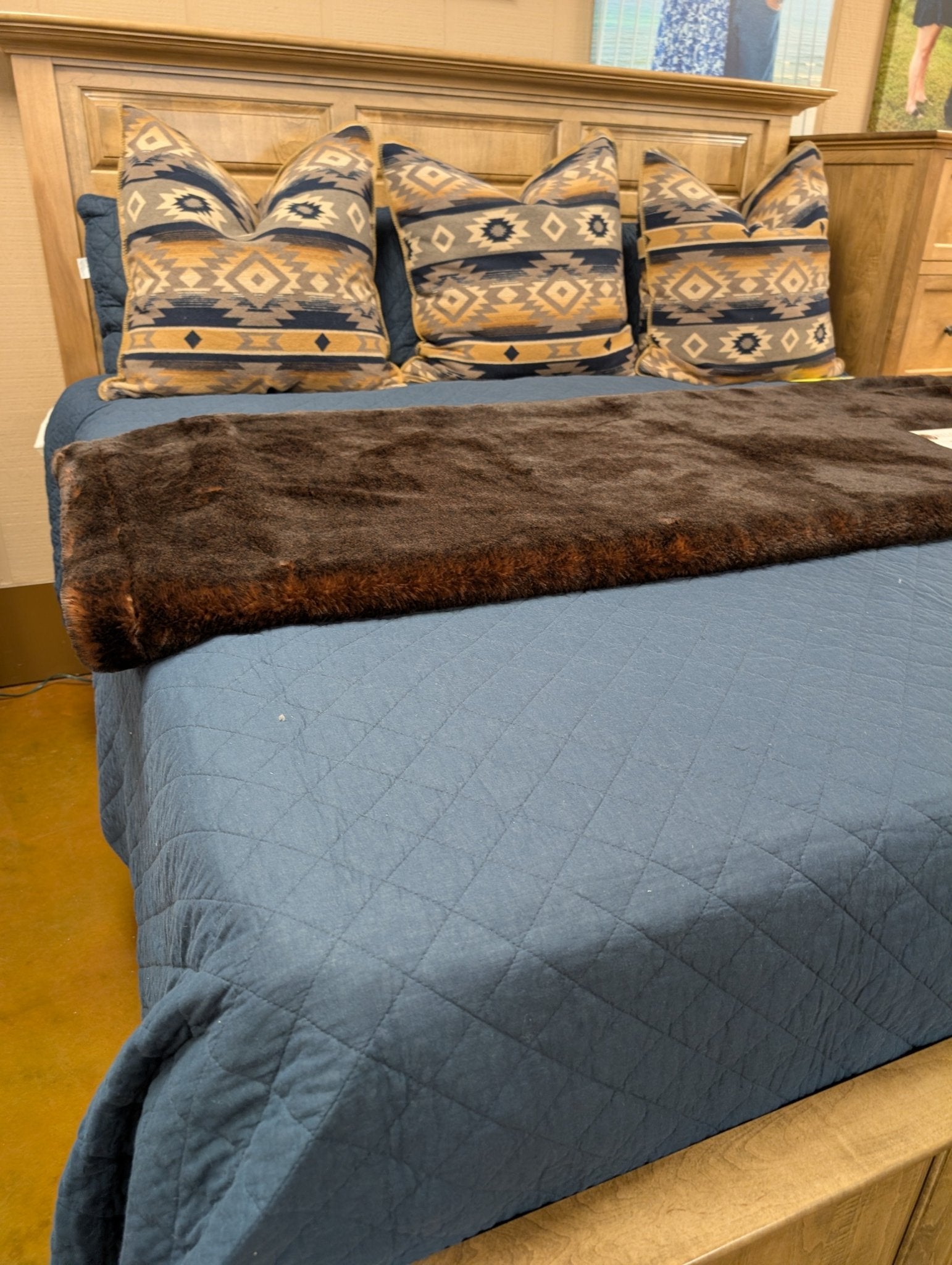 Albany King Size Bed MBA73KG-OCS112 - Darseys Furniture & MattressMillcraft