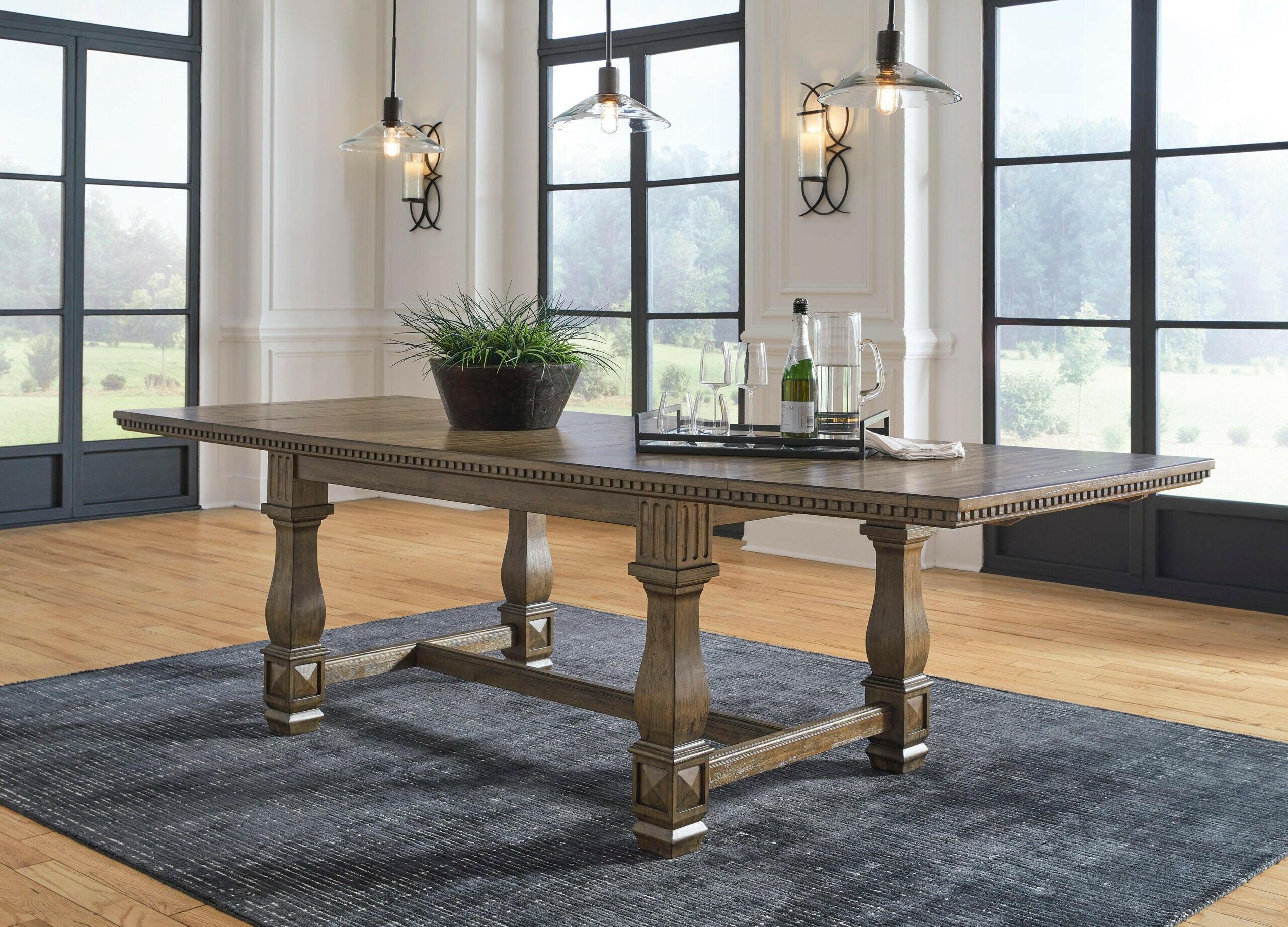 Markenburg Table & 6 Chairs D770-01/45.