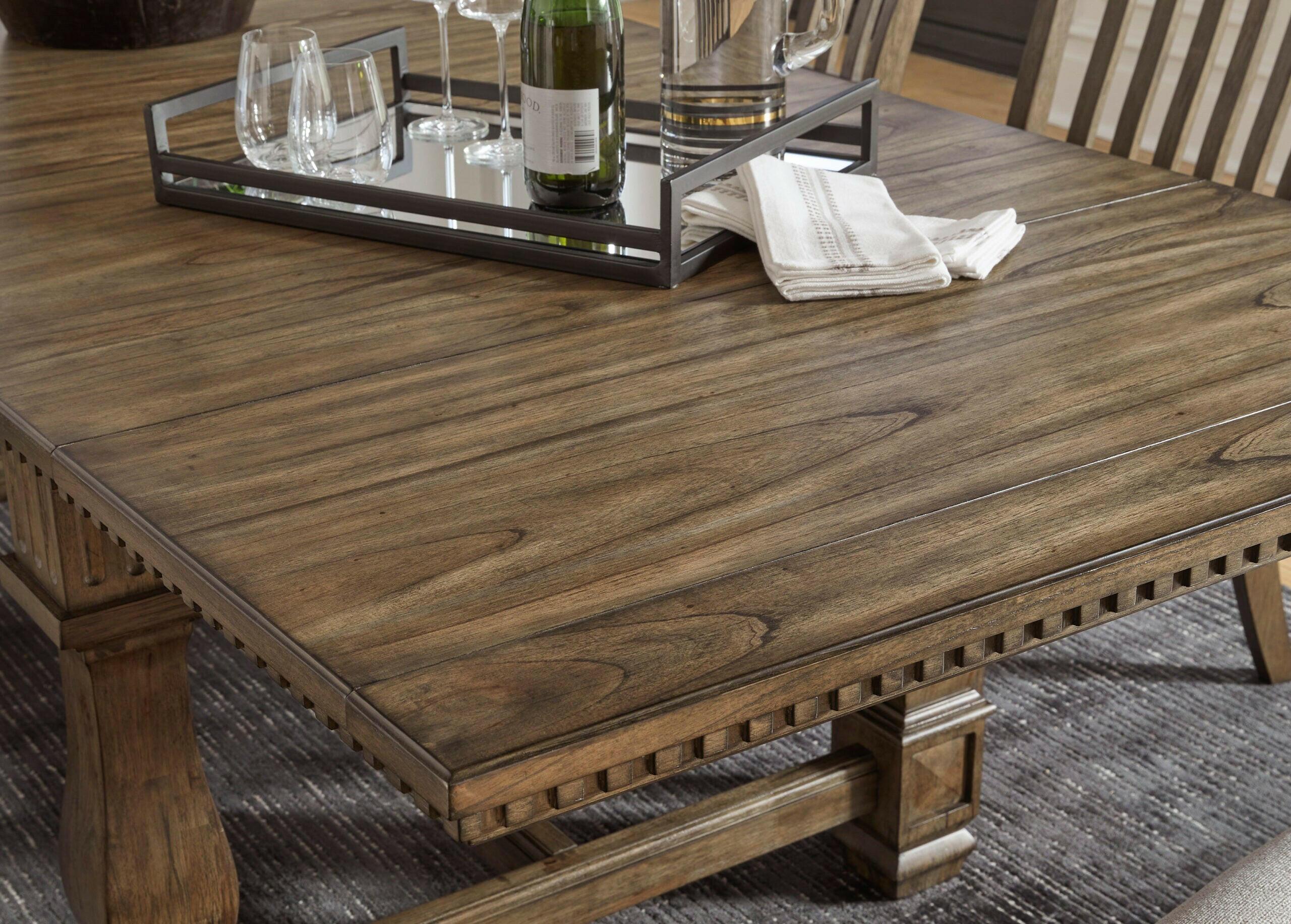 Markenburg Table & 6 Chairs D770-01/45.