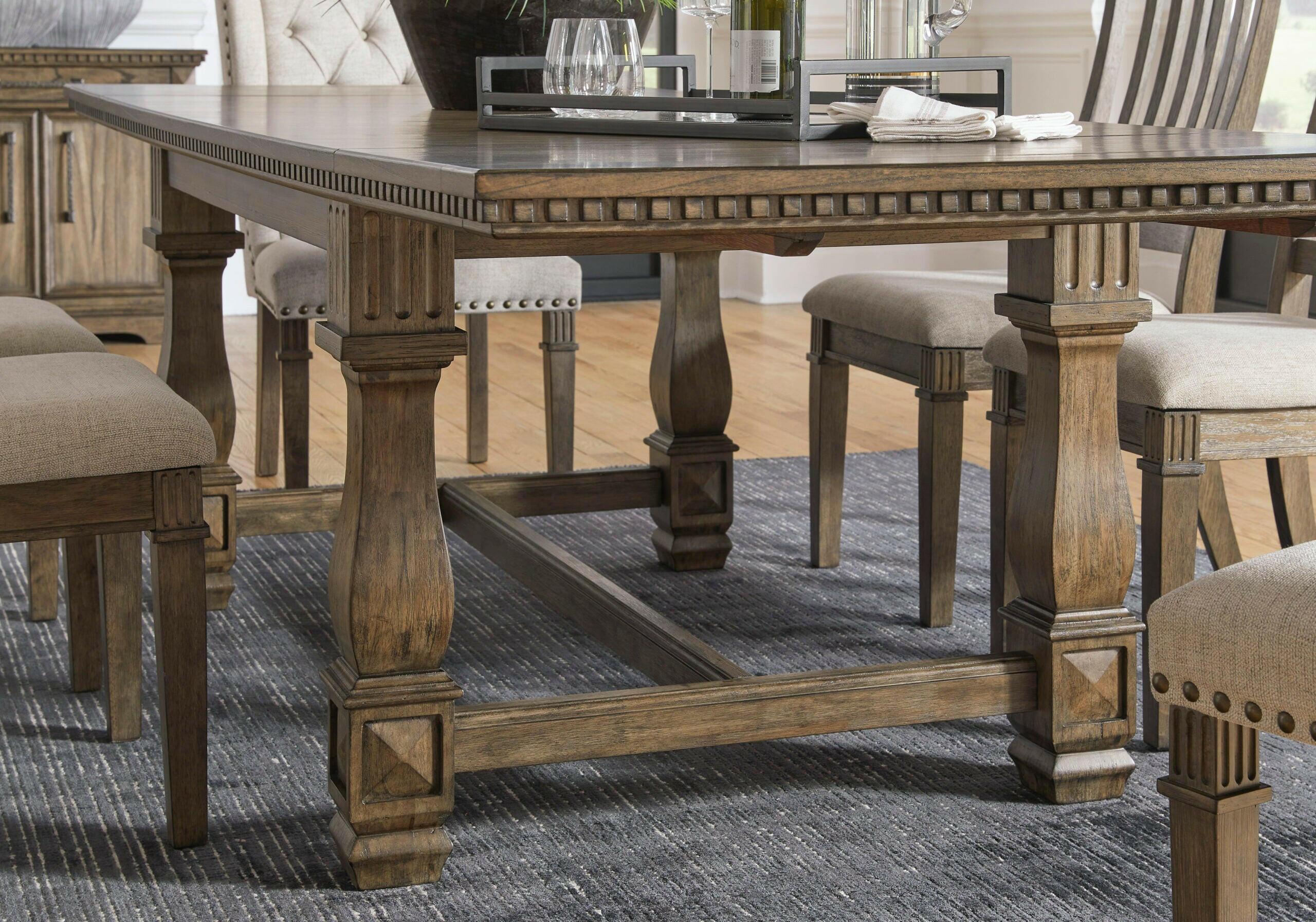 Markenburg Table & 6 Chairs D770-01/45.