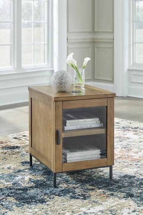 Torlanta Brown Chairside End Table T686-7.