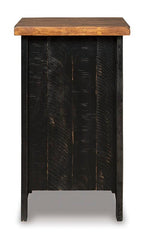 Valebeck End Table T468-7.