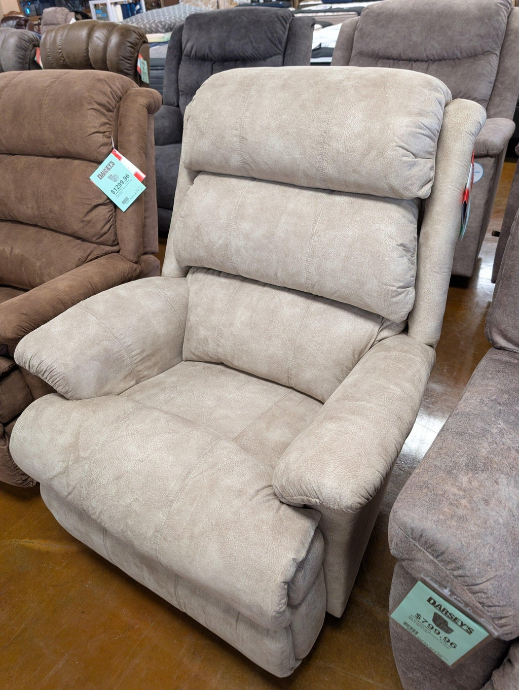 Astor Recliner 519 - 10 - C2037 - 62 - Darseys Furniture & MattressLa - Z - Boy