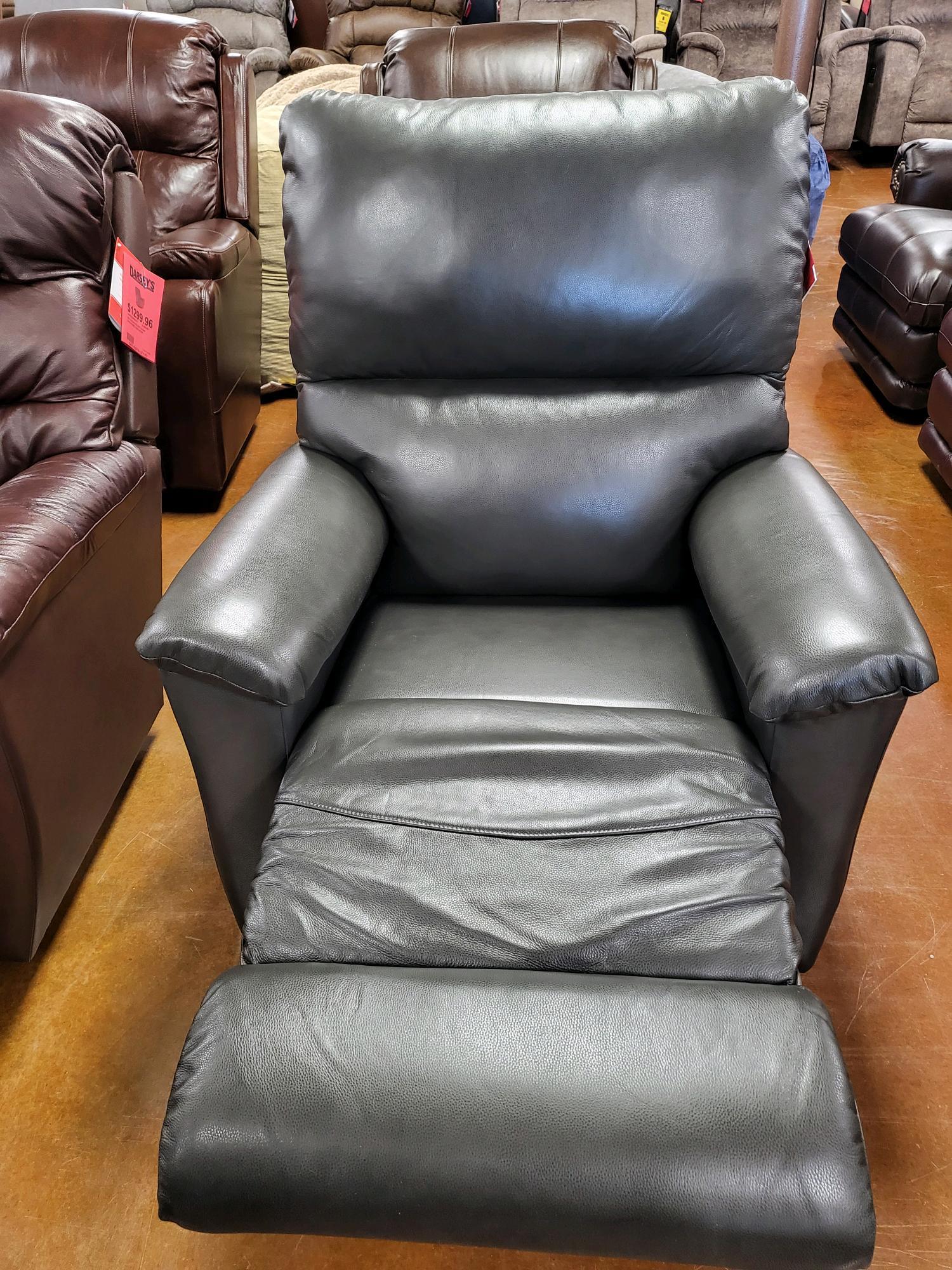 Brooks Recliner 727 - 10 - LB747 - 57 - Darseys Furniture & MattressLa - Z - Boy