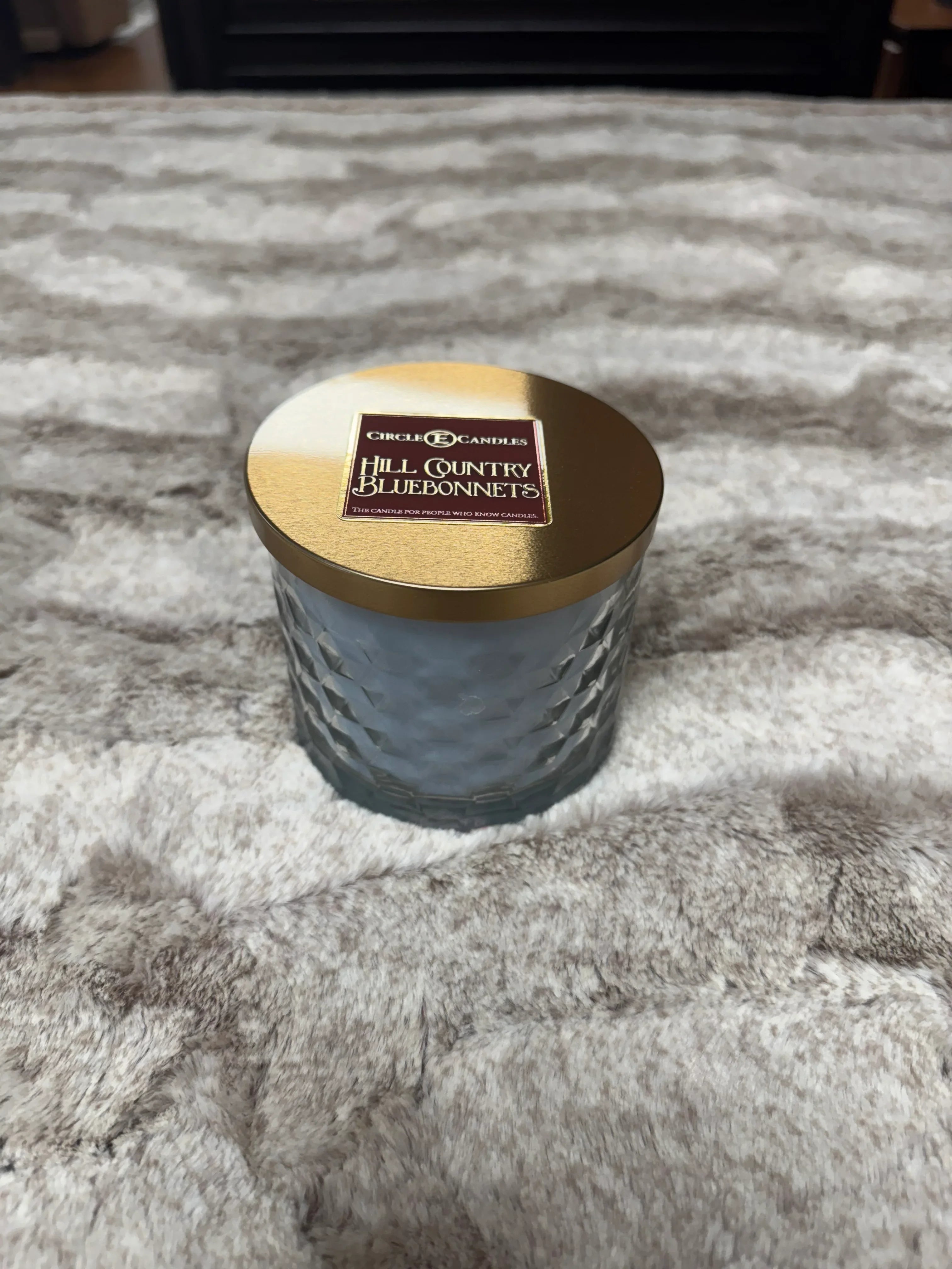 Circle E Hill Country Bluebonnets 17 oz Candle - Darseys Furniture & Mattress