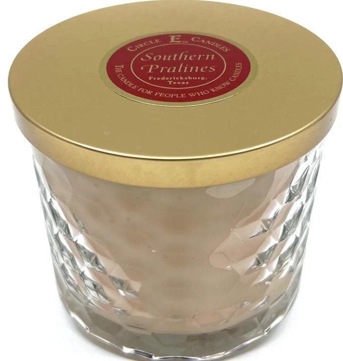 Circle E Southern Pralines 17oz - Darseys Furniture & MattressCircle E Candle
