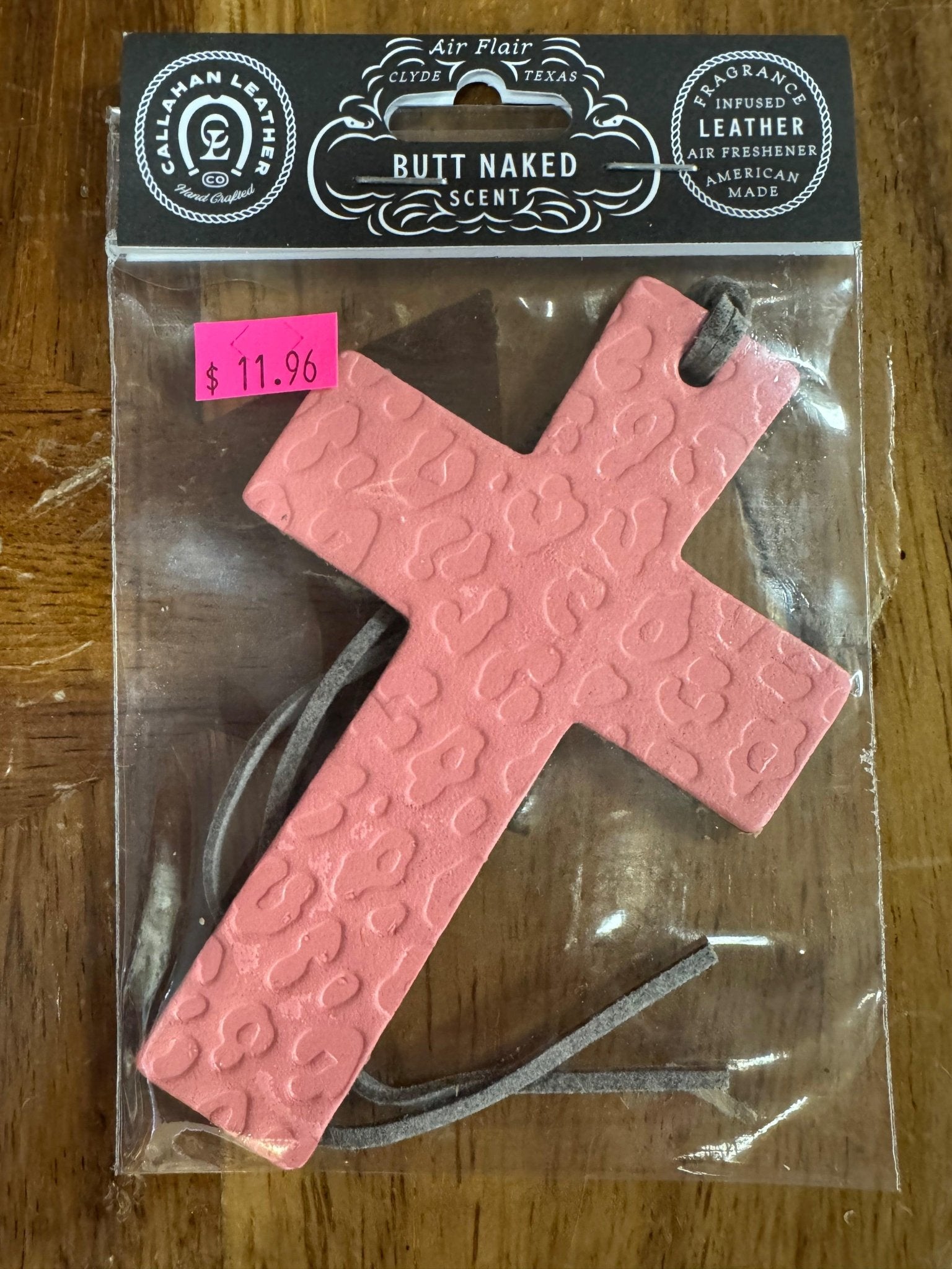 CL Pink Cheetah Cross Warm Vanilla Sugar Air Flair AFCRCH - PNK - WVS - S - Darseys Furniture & MattressCallahan Leather Press