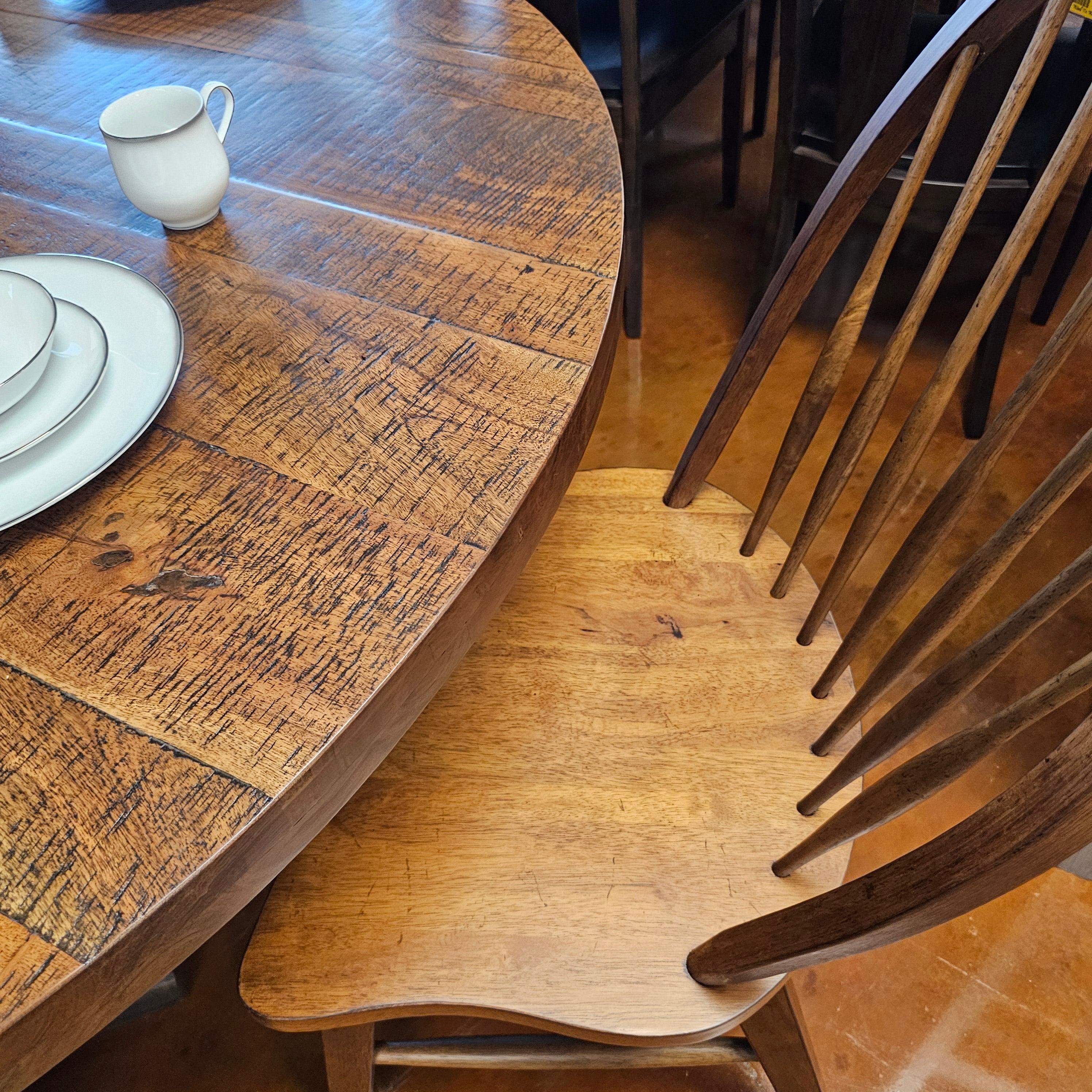 Woodbridge Round Table 98211-JLA.