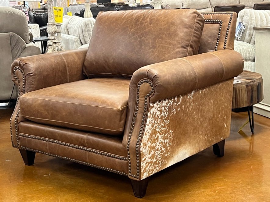 Coyote Tan Leather Longhorn Dark Hide Chair 4300LH40 Secondary image