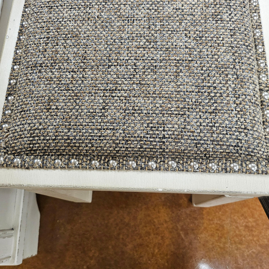 Bolanburg Bench D647-00.