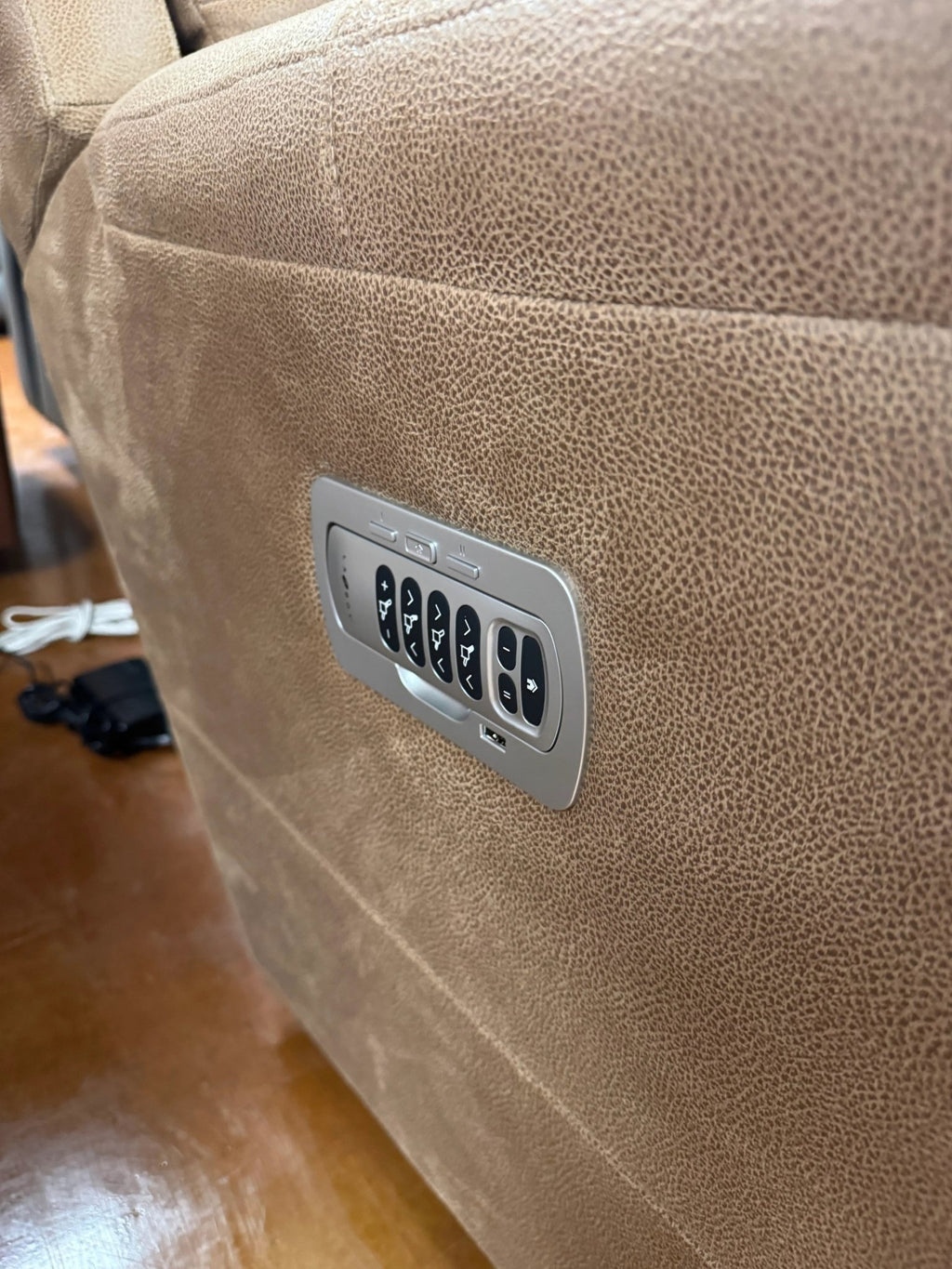 Dorian Recliner 755 - 10X - D1855 - 75 - Darseys Furniture & MattressLa - Z - Boy