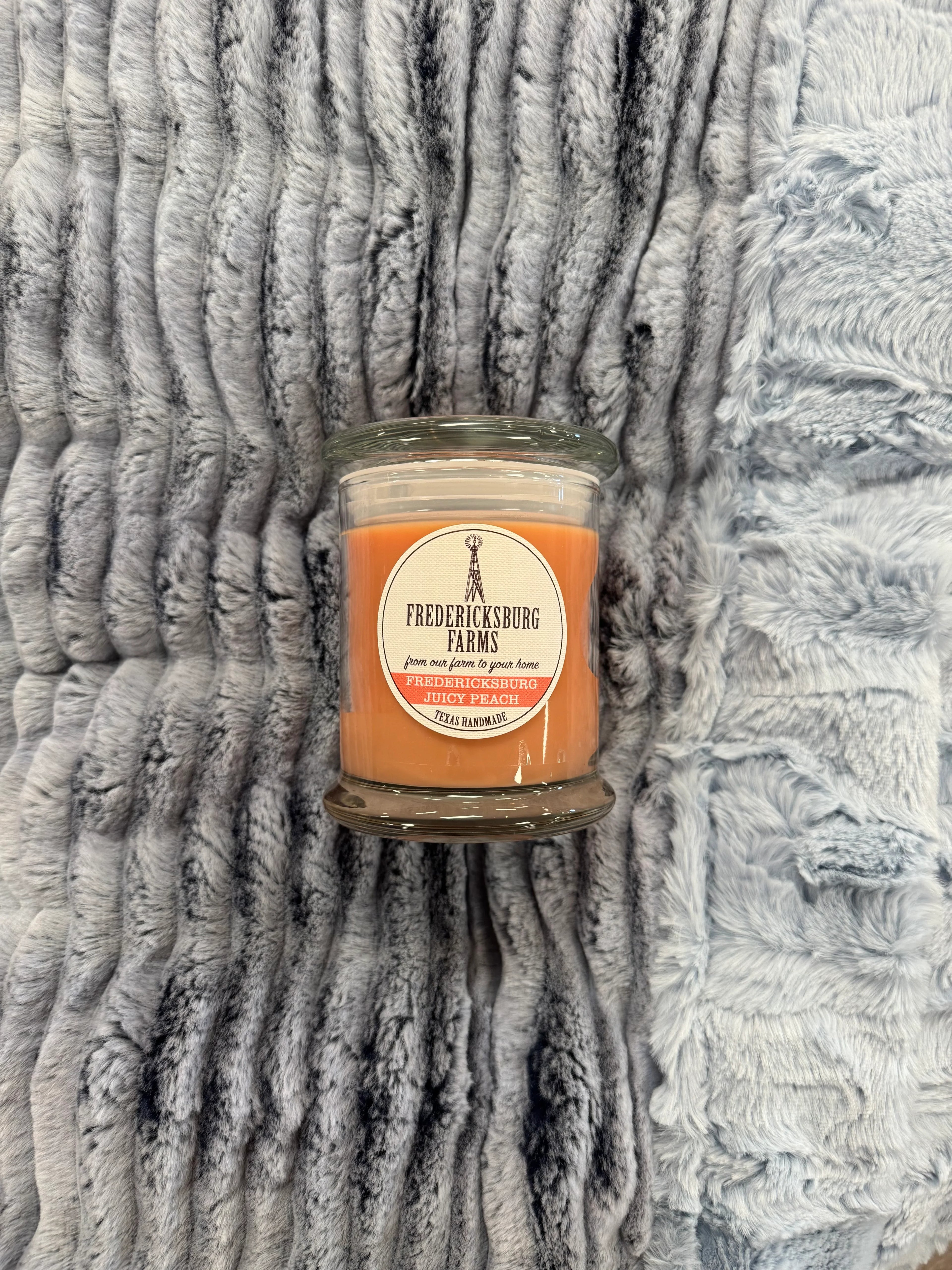 Fredericksburg Juicy Peach 9oz Candle - Darseys Furniture & Mattress
