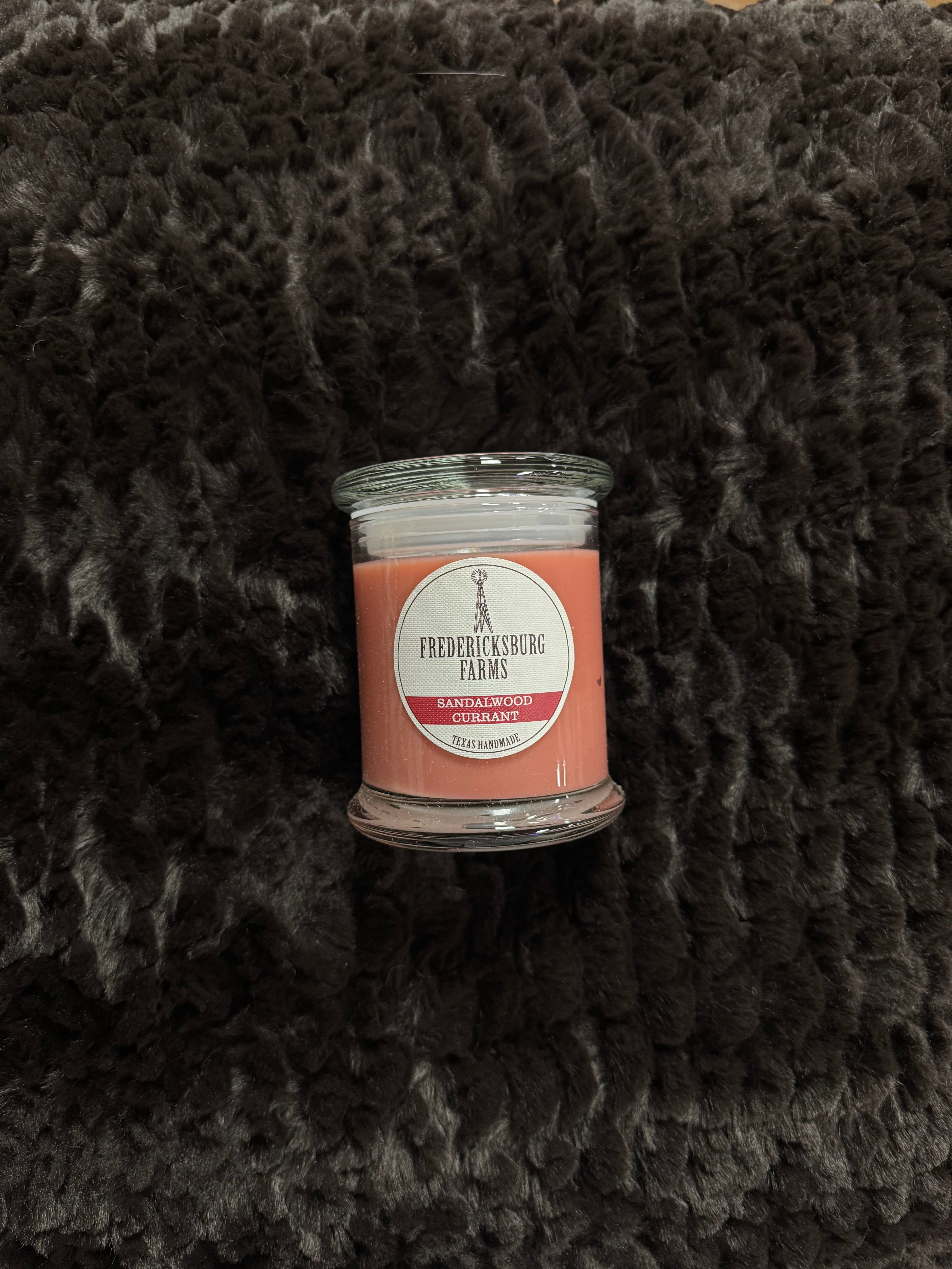 Sandalwood Currant 9oz Candle - Darseys Furniture & Mattress