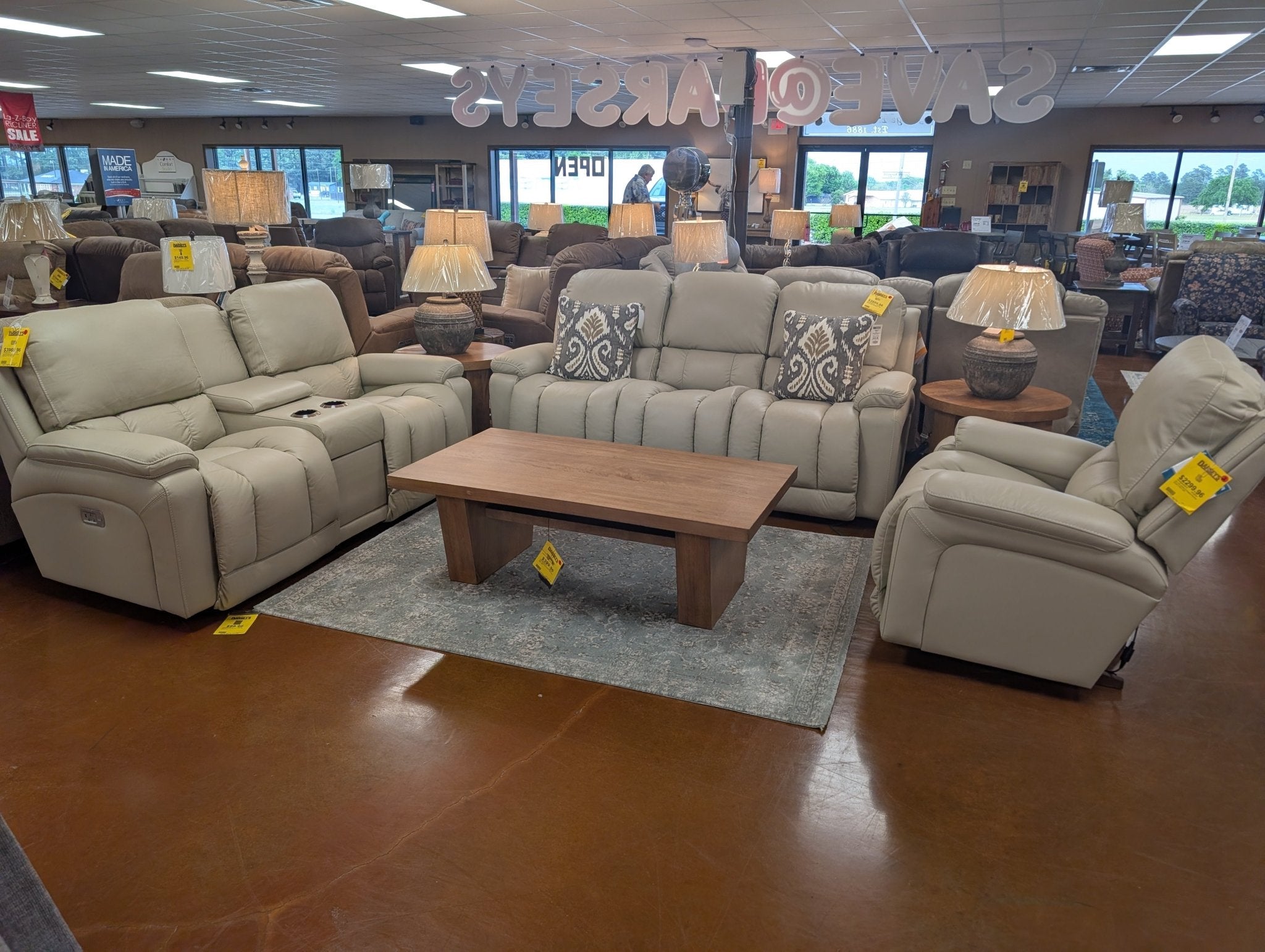 Greyson Power Reclining Sofa 530 - X44 - LB1930 - 32 W2 - Darseys Furniture & MattressLa - Z - Boy