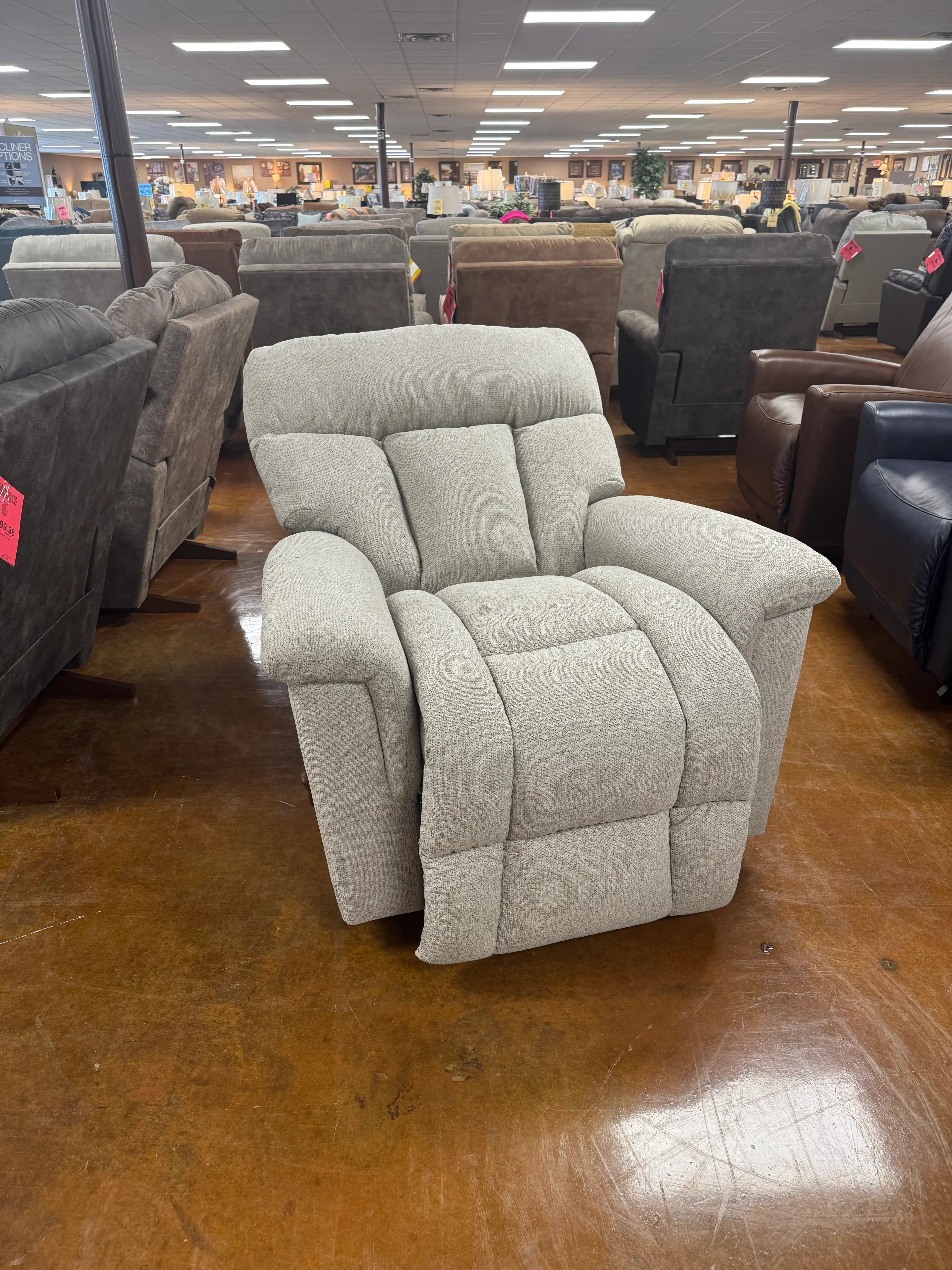 Mateo Recliner 775-10-Q1940-54 Secondary image