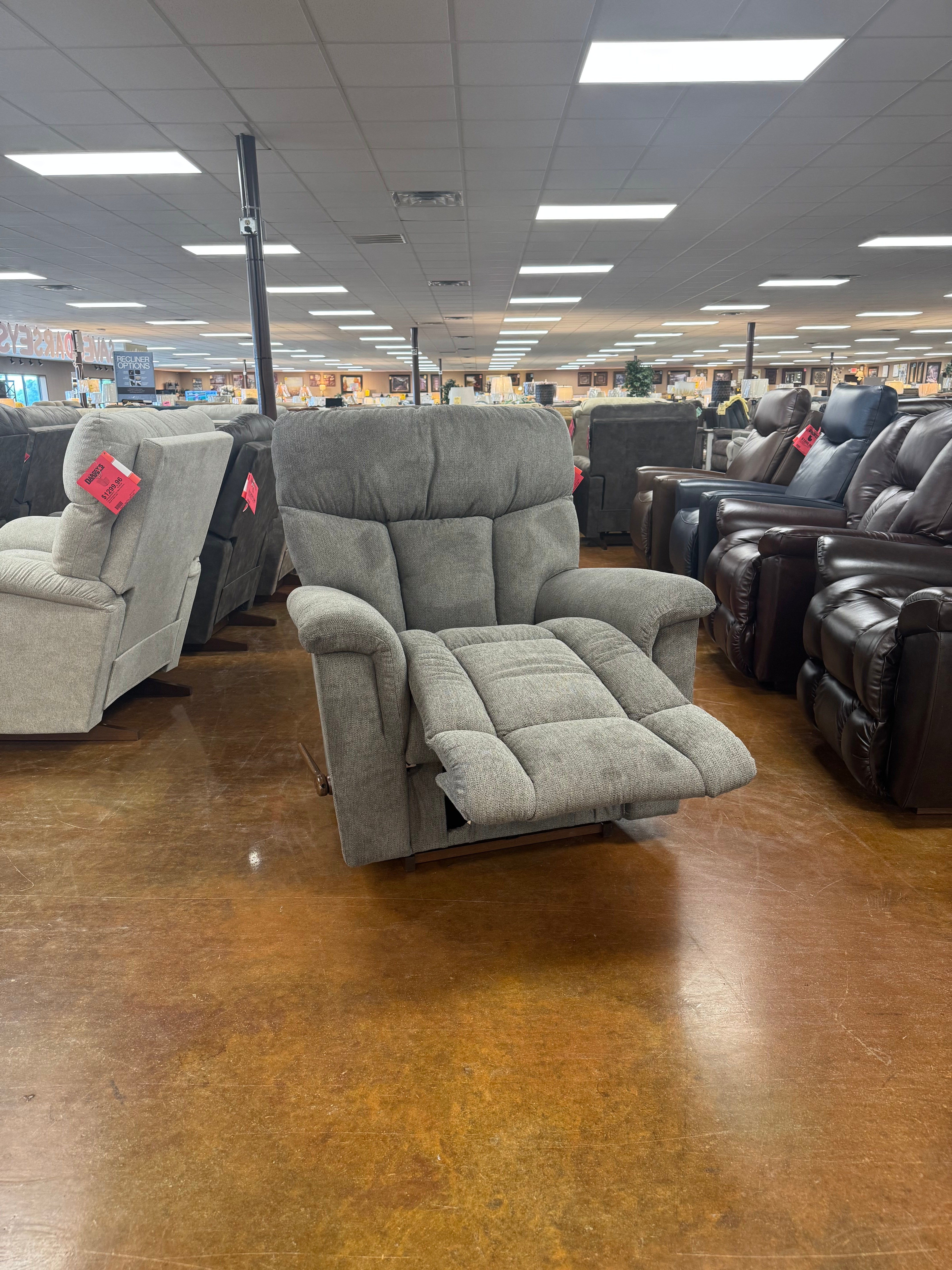 Mateo Recliner 775-10-Q1940-57 - Darseys Furniture & Mattress