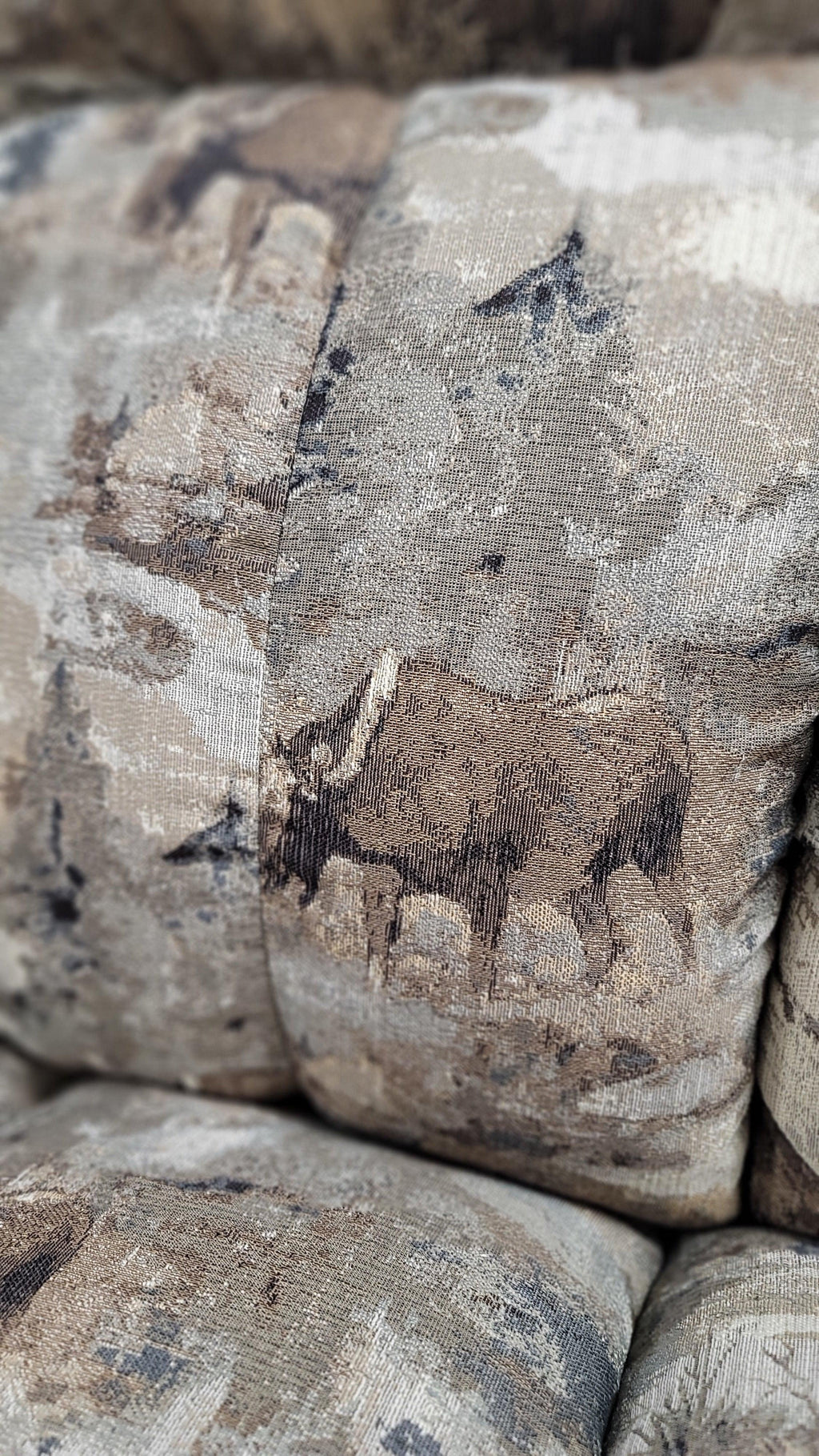 Maverick Recliner 582-10-C1670-76.