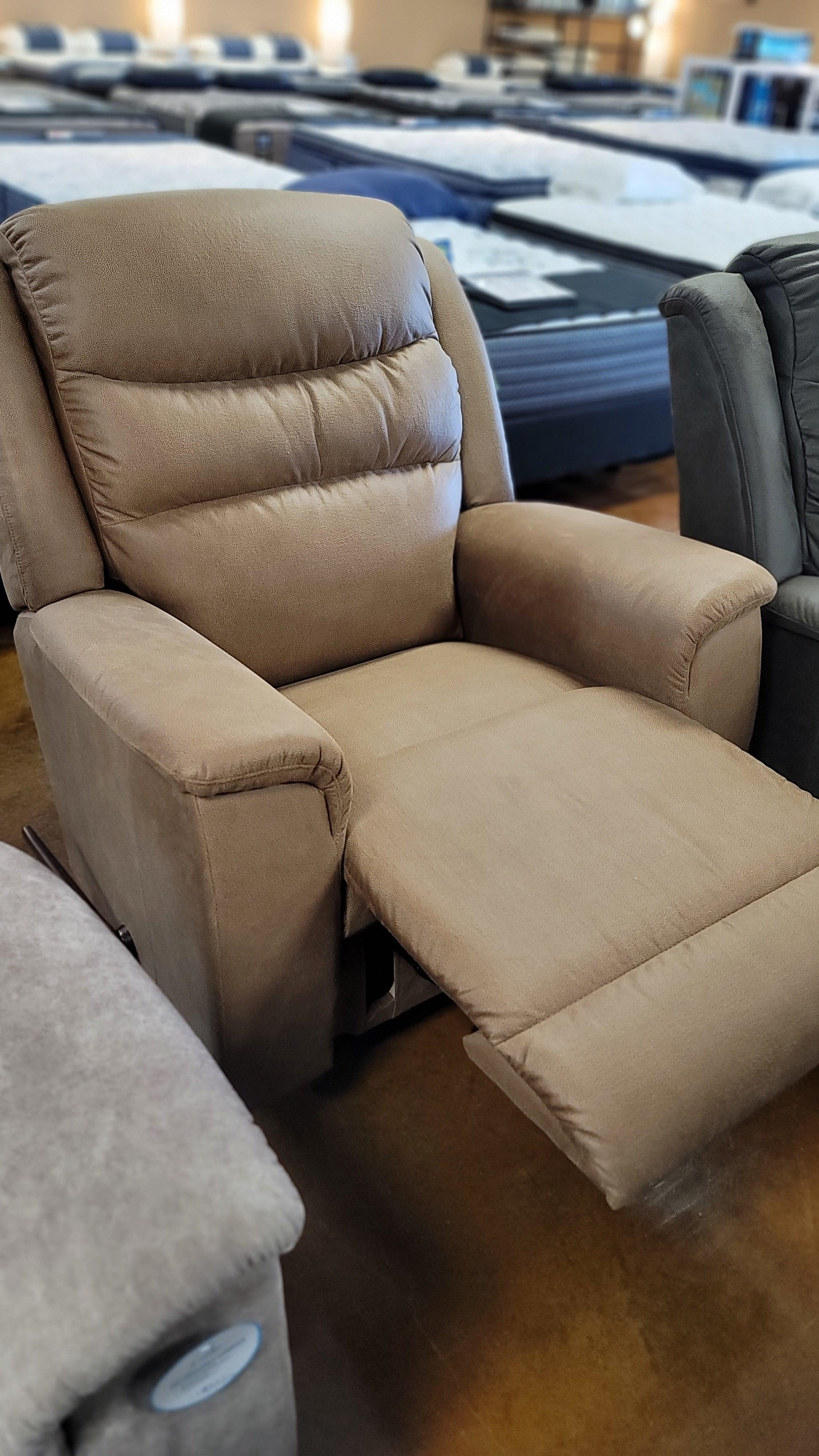 Redwood Recliner 776-10-D1855-75.