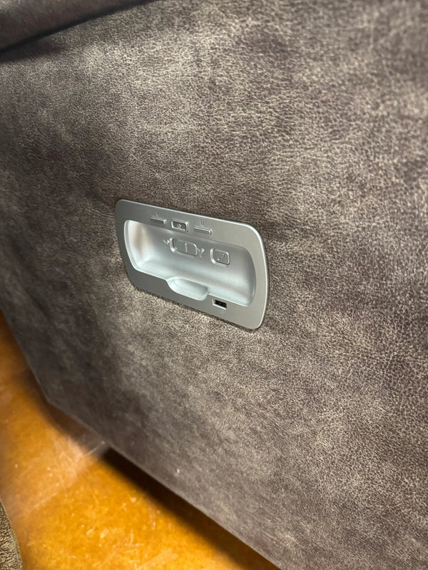 La - Z - Boy Redwood Power Recliner 776 - 10X - D1604 - 76 - Darseys Furniture & MattressLa - Z - Boy