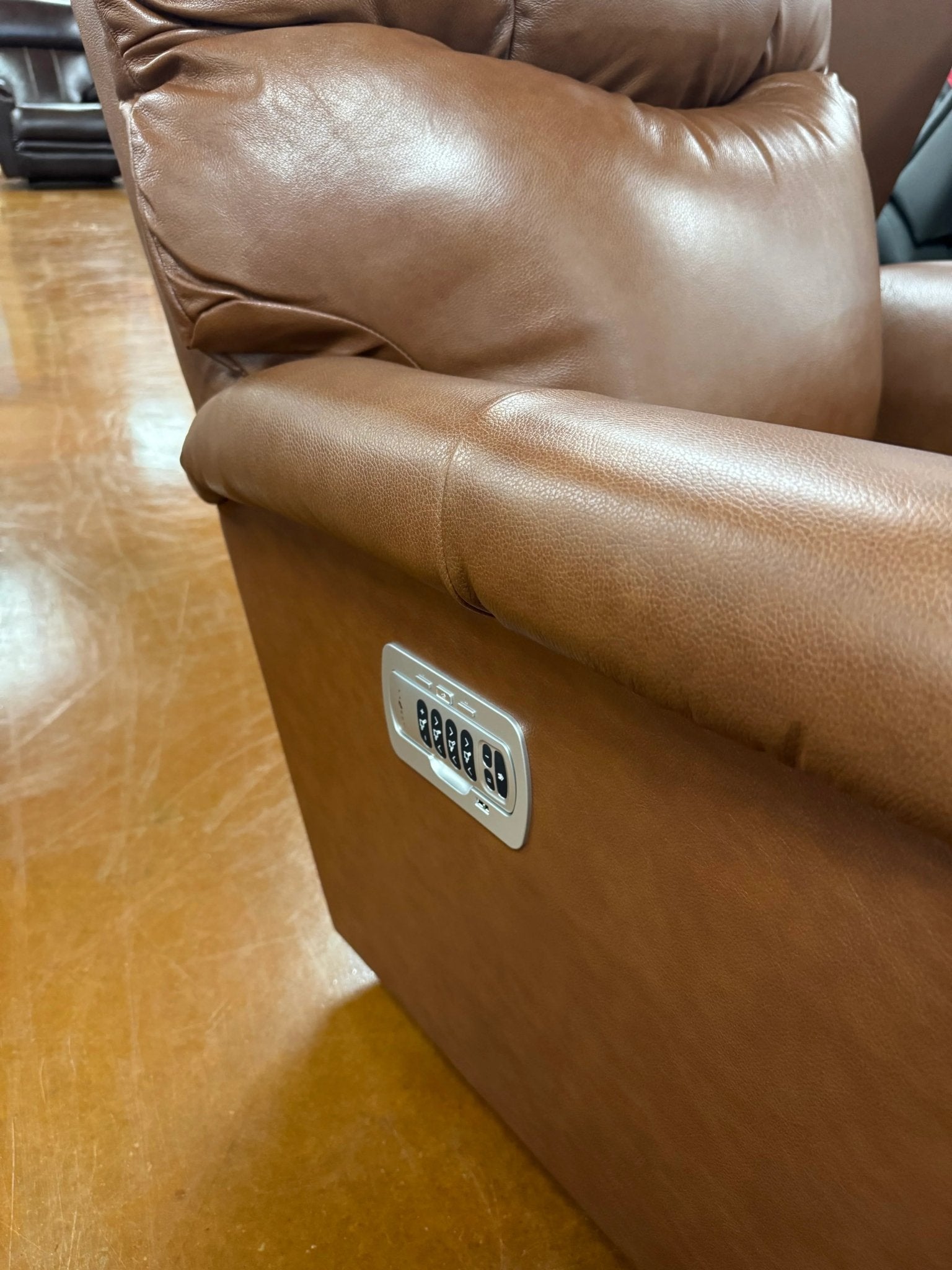 Lancer Recliner 515 - 10X - LB6533 - 74 - Darseys Furniture & MattressLa - Z - Boy