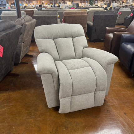 Mateo Recliner 775 - 10 - Q1940 - 54 - Darseys Furniture & MattressLa - Z - Boy