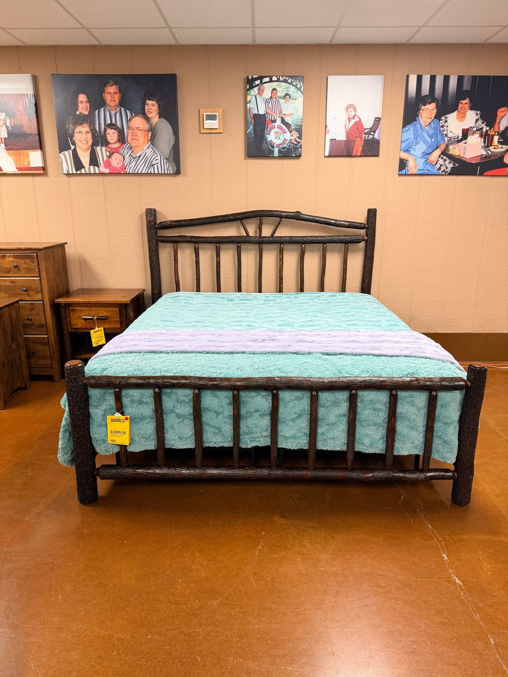 Mountain Retreat Hickory Michaels King Size Bed 48296 - T482991 - Darseys Furniture & MattressArchbold