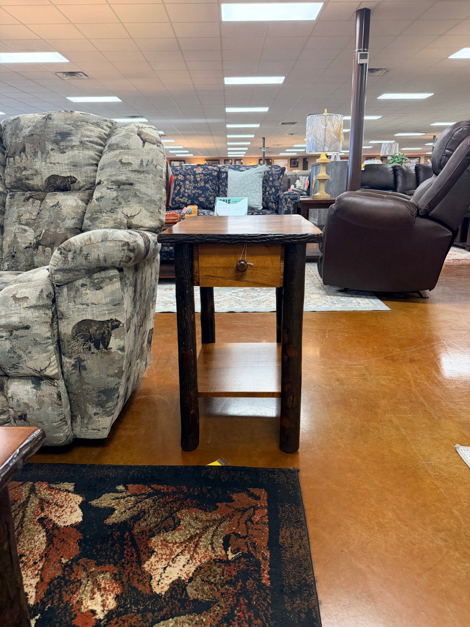 Mountain Retreat Michaels Chairside End Table T4034 - Darseys Furniture & MattressArchbold