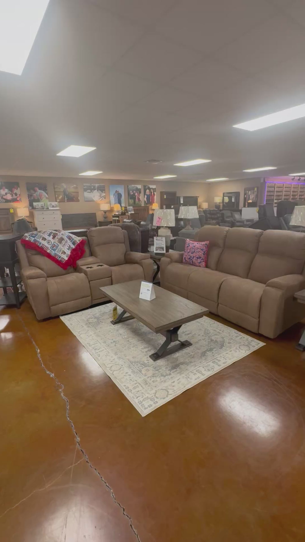 La-Z-Boy Dorian Reclining Sofa 755-444-D1855-75