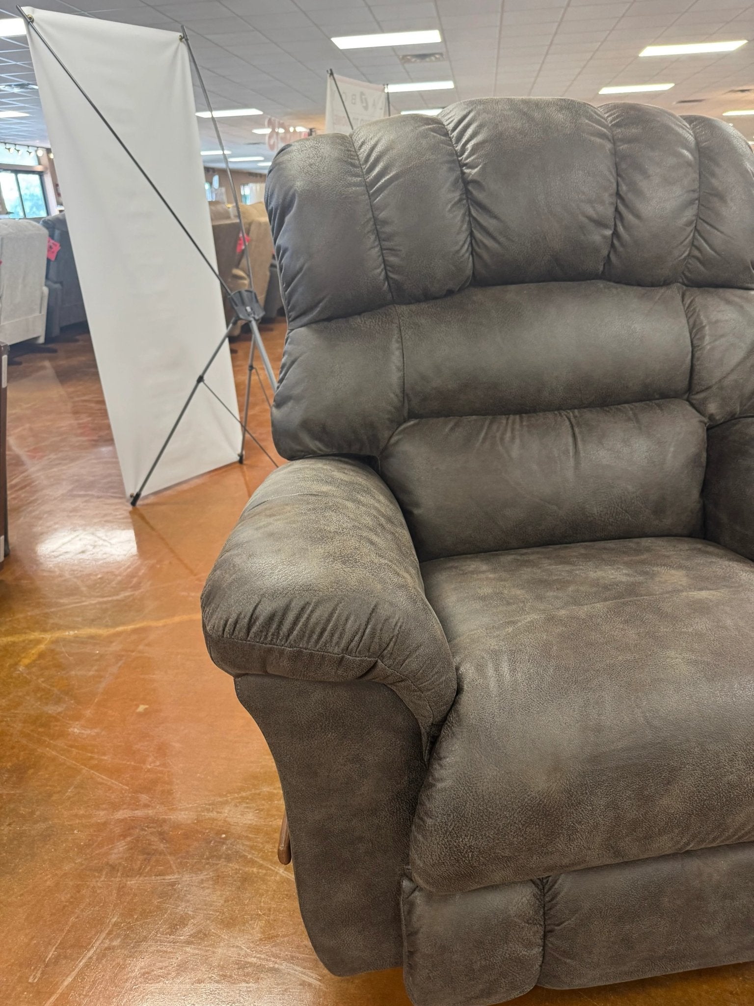 Randell Recliner 777 - 10 - D1825 - 58 - Darseys Furniture & MattressLa - Z - Boy