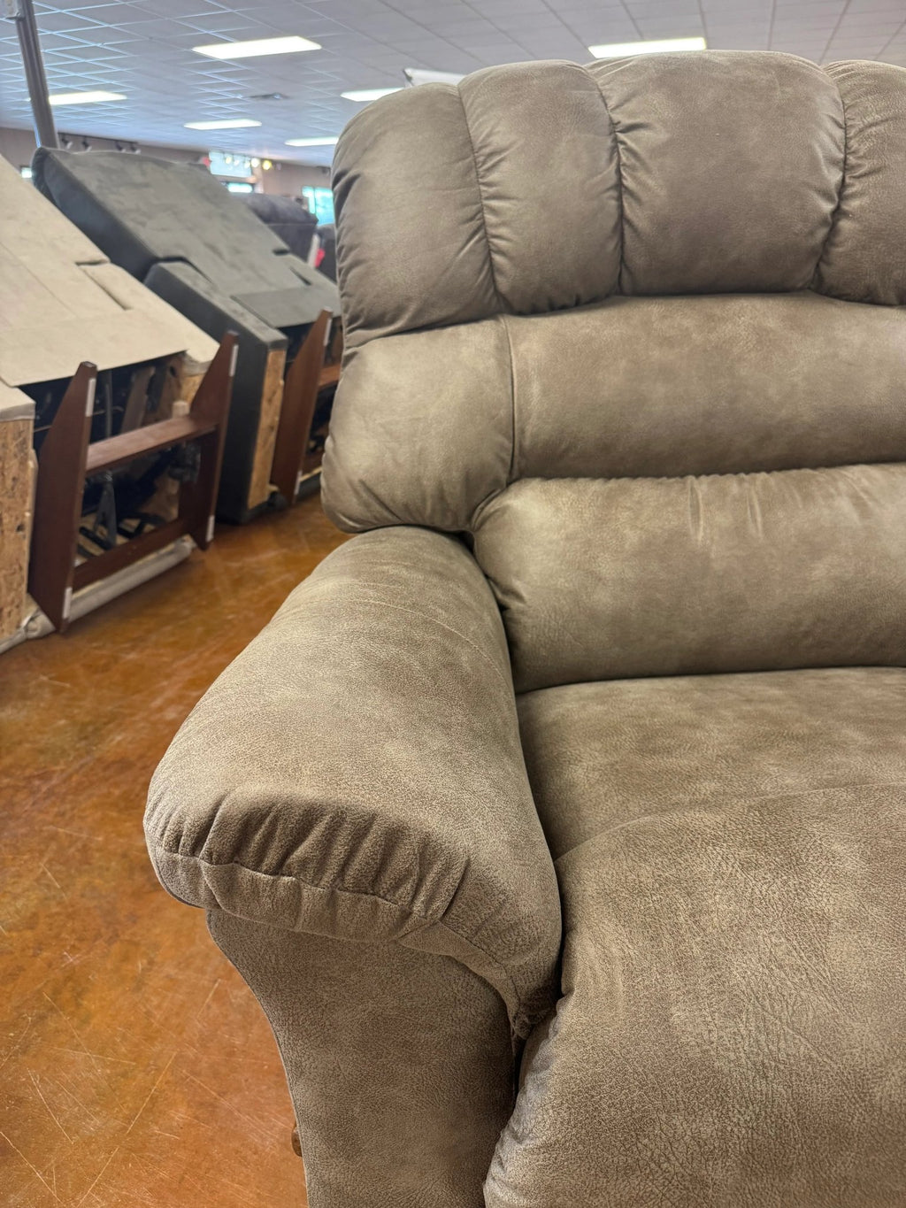 Randell Recliner 777 - 10 - D1825 - 73 - Darseys Furniture & MattressLa - Z - Boy