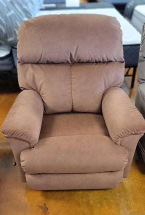 Reed Recliner 704 - 10 - D2027 - 75 - Darseys Furniture & MattressLa - Z - Boy