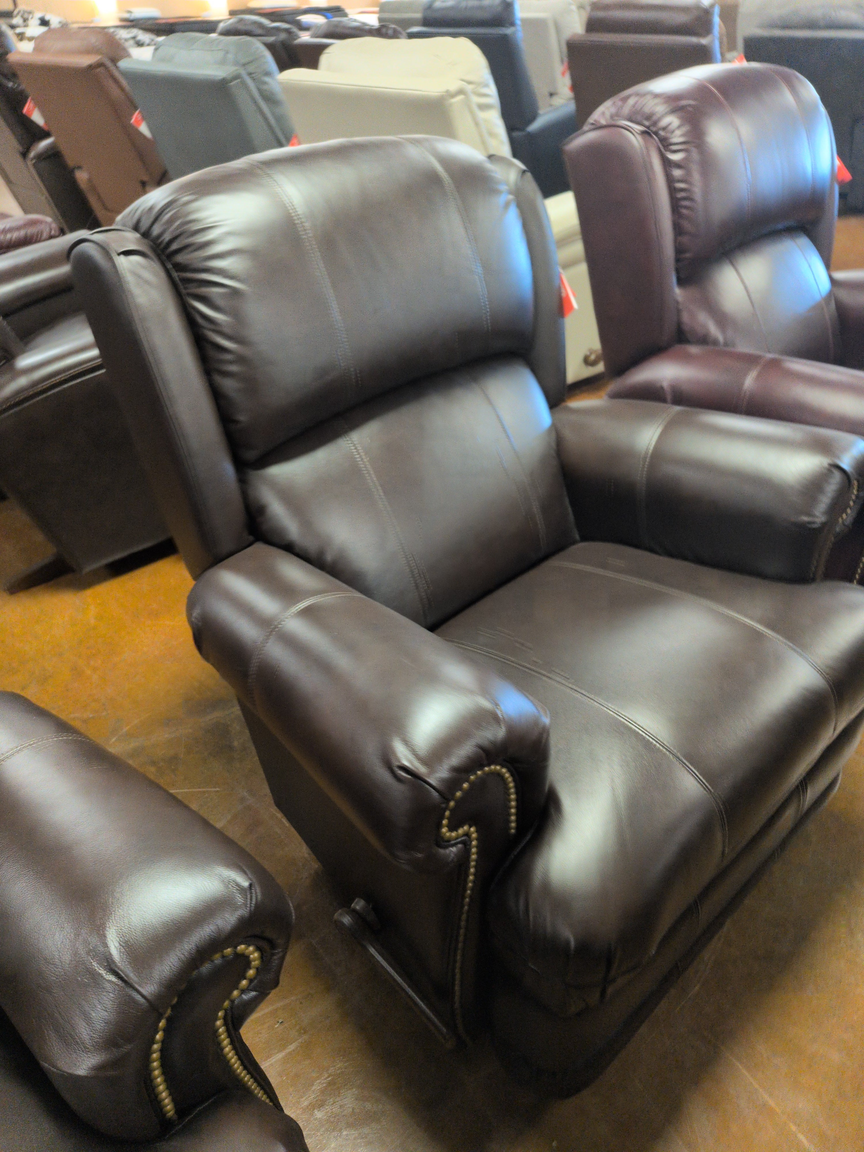 La-Z-Boy Kirkwood Recliner 768-10-LB1434-78 – Darseys Furniture