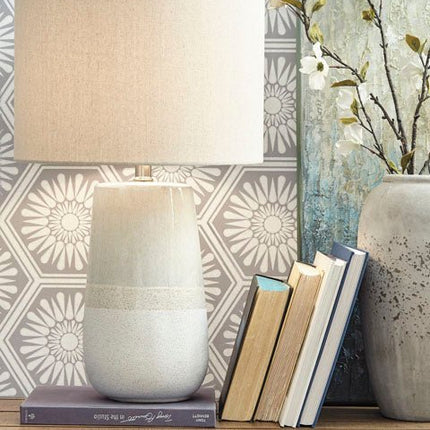 Shavon Lamp L100724 - Darseys Furniture & MattressAshley