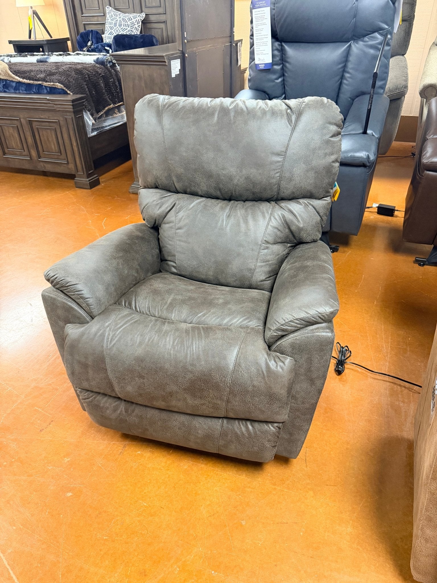 Trouper Power Recliner 724 - 10X - D1825 - 58 - Darseys Furniture & MattressLa - Z - Boy