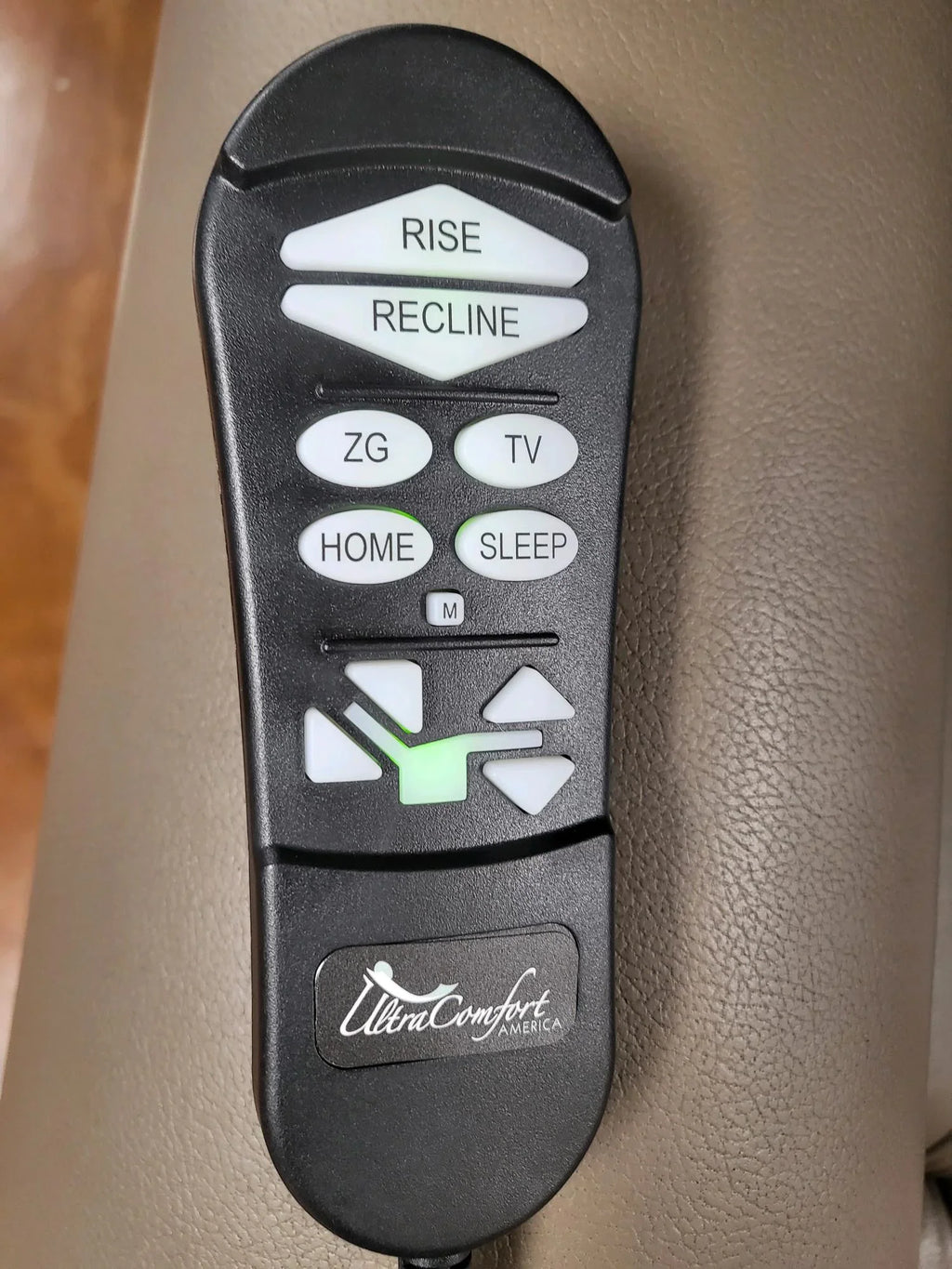 Vega Medium Lage Brisa Shiitake Lift Chair UC556-MLA-DST-USH.