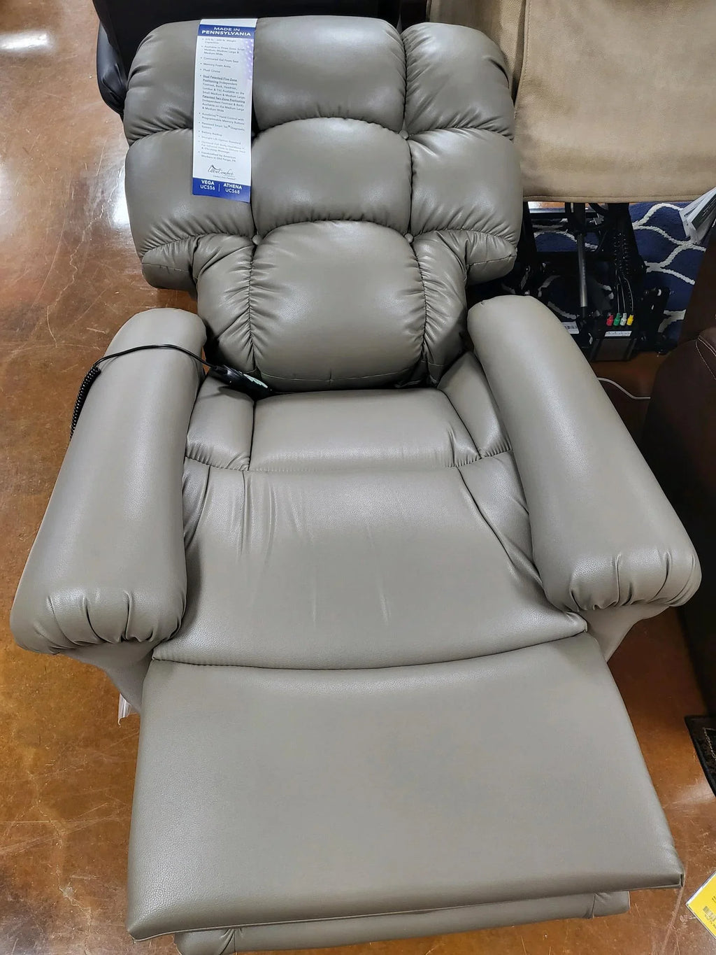 Vega Medium Lage Brisa Shiitake Lift Chair UC556-MLA-DST-USH.