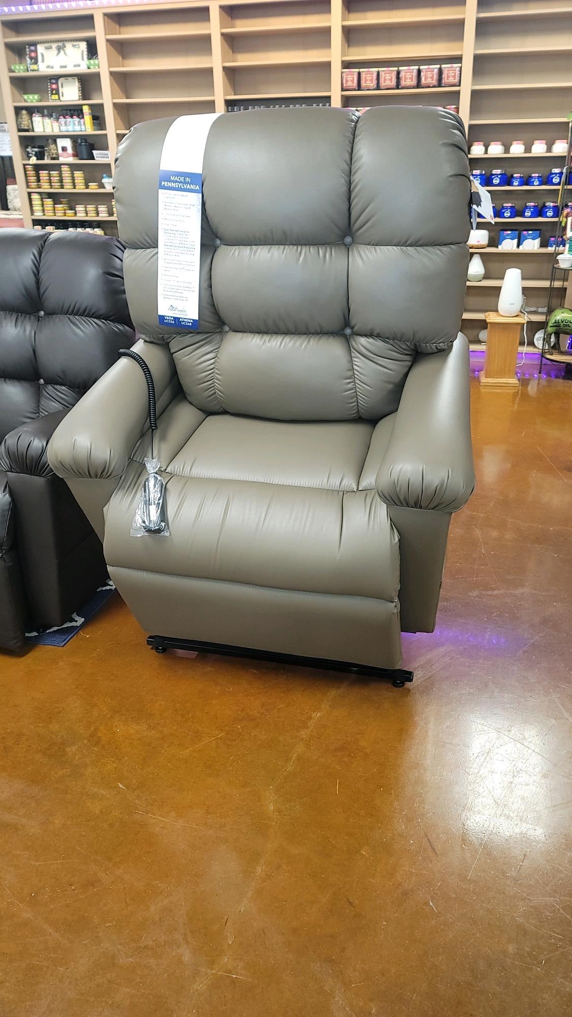 Vega Medium Wide Brisa Shiitake Lift Chair UC556-MXW-SKD-USH - Darseys Furniture & Mattress